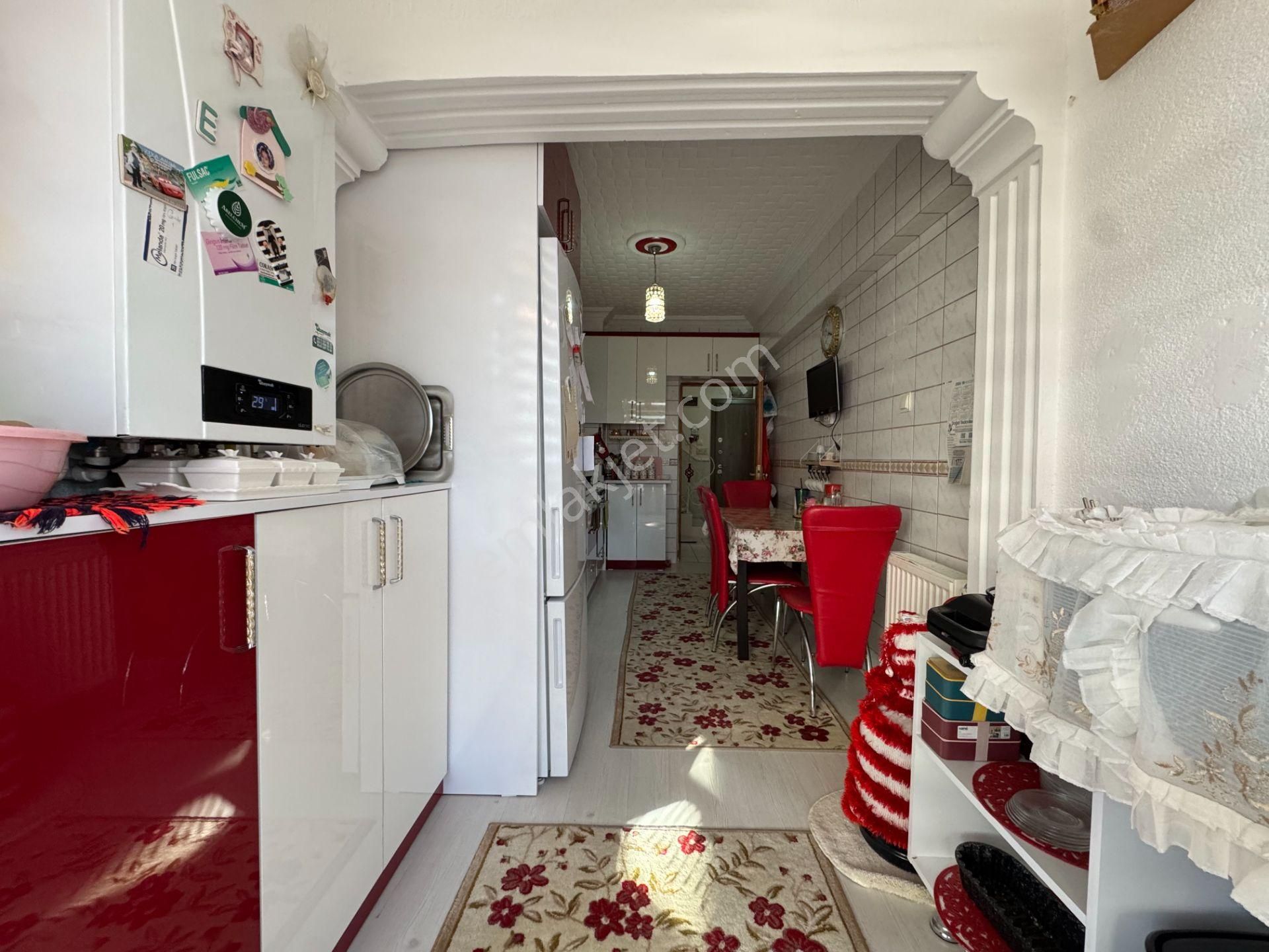 Nam-ak Emlak'tan Kapalı Teraslı Çift Banyolu Güney C. 4+1 Dubleks - Görsel 6