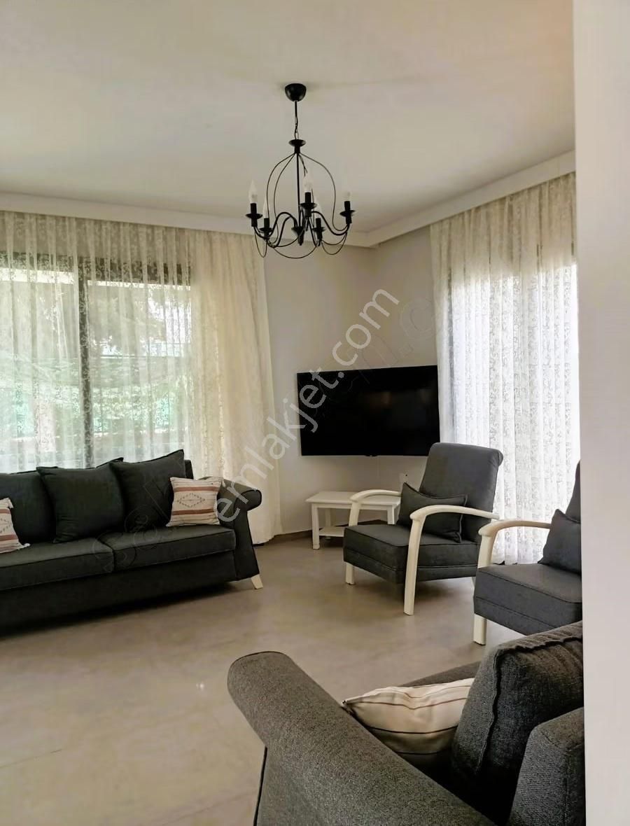 Bahçelievler Denize 50 Metre Full Eşyalı 3+1 Bahçe Katı Daire - Görsel 18