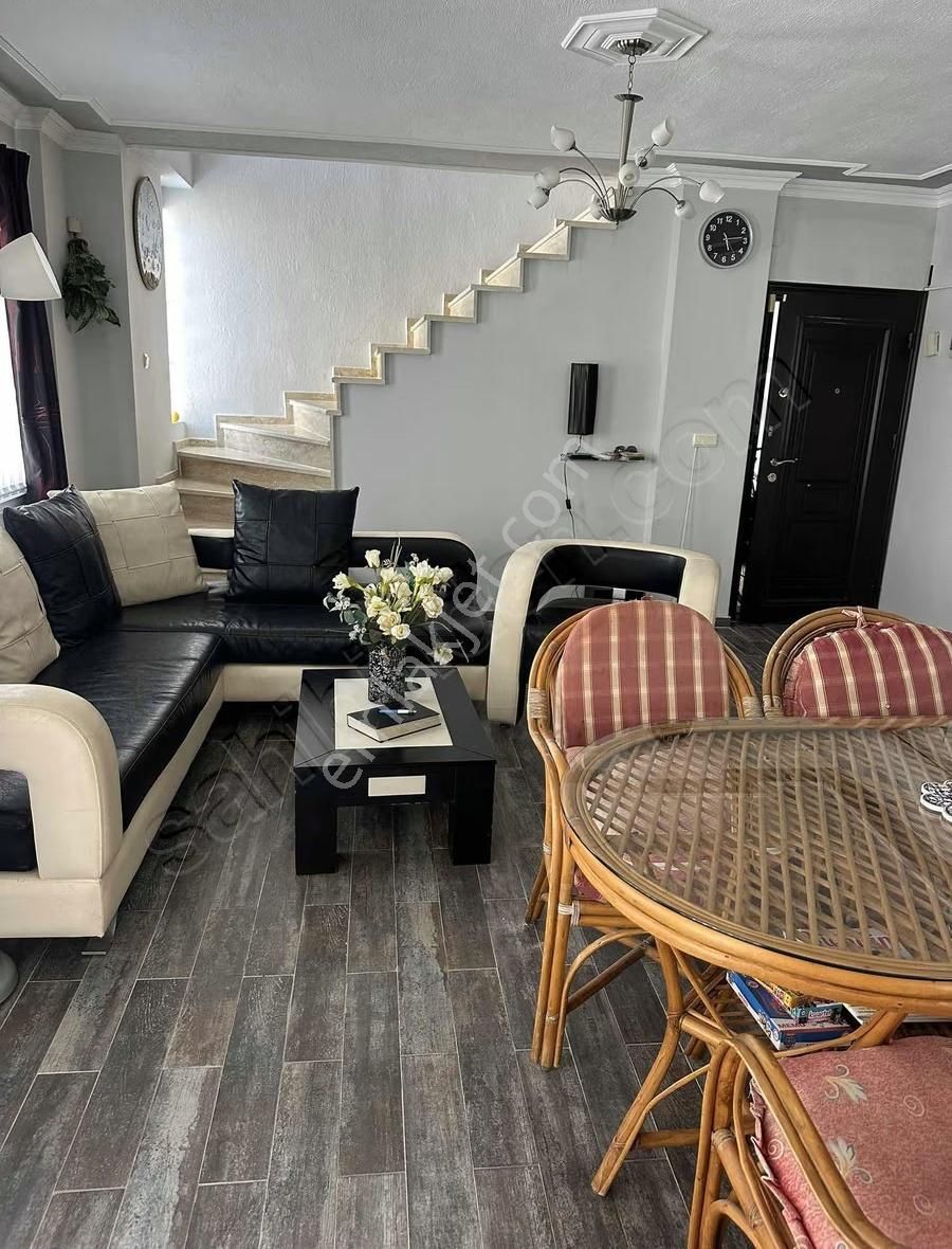 Bahçelieveler'de Denize 50 Adım Çarşıya 400mt Üst Dubleks - Görsel 7