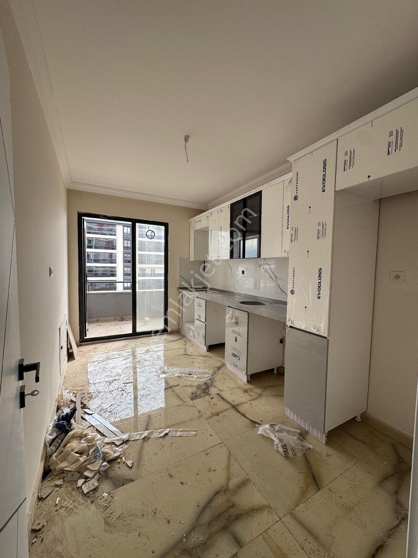 İnegöl Akhisar Toki Lere Giden Ana Cadde Üzerinde