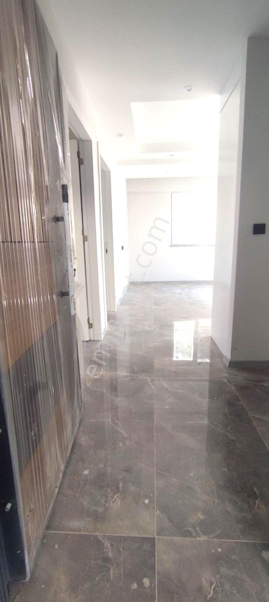 Devlet Hastahanesi Arkasında Tekden Ve Denipola Yakın 2+1/75 M2 Açık Mutfak Apart 2.800.000 Tl - Görsel 7