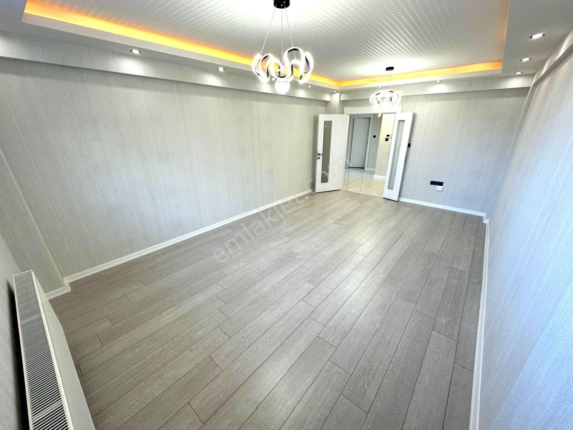 Dikkat_!!_fırsat_dairesidir_geniş_mutfaklı_park_manzaralı_2.5+1_ - Görsel 31