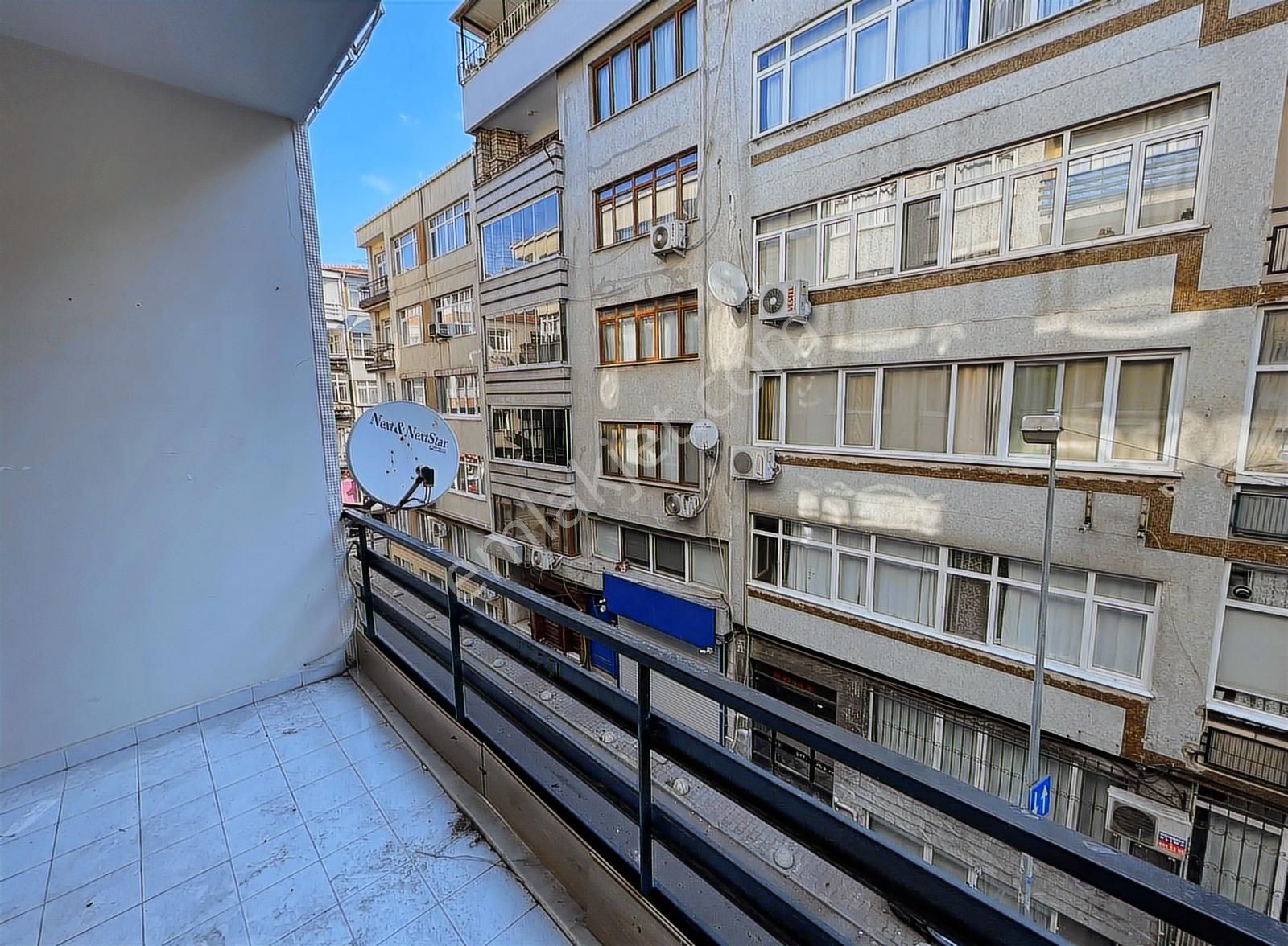 Bakırköy Sahile Yürüme Mesafesinde 2+1 Satılık Daire - Görsel 16