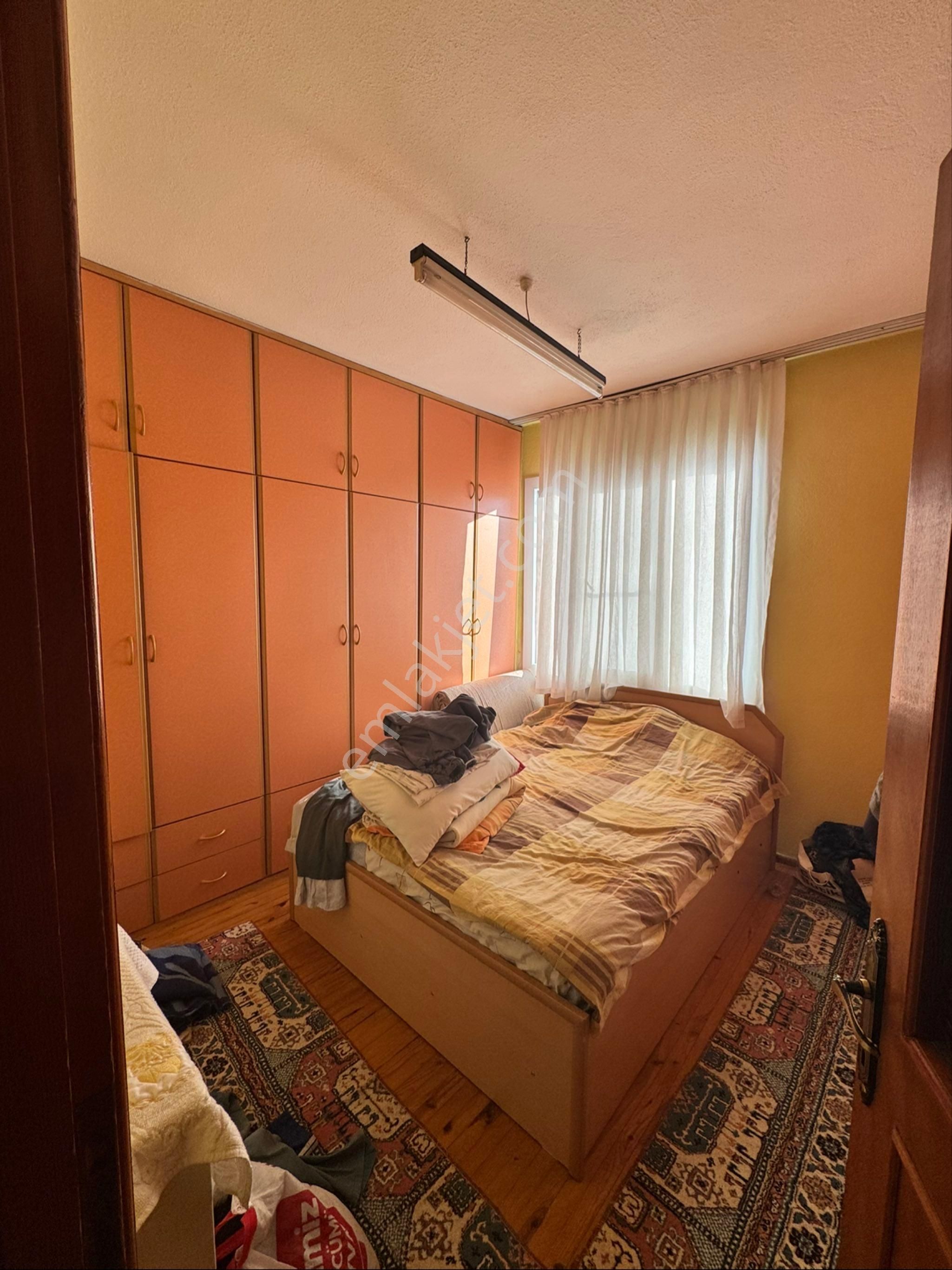 Cumhuriyet Mahalesinde 3+1 115 M2 Ara Kat Doğalgazlı Daire - Görsel 18