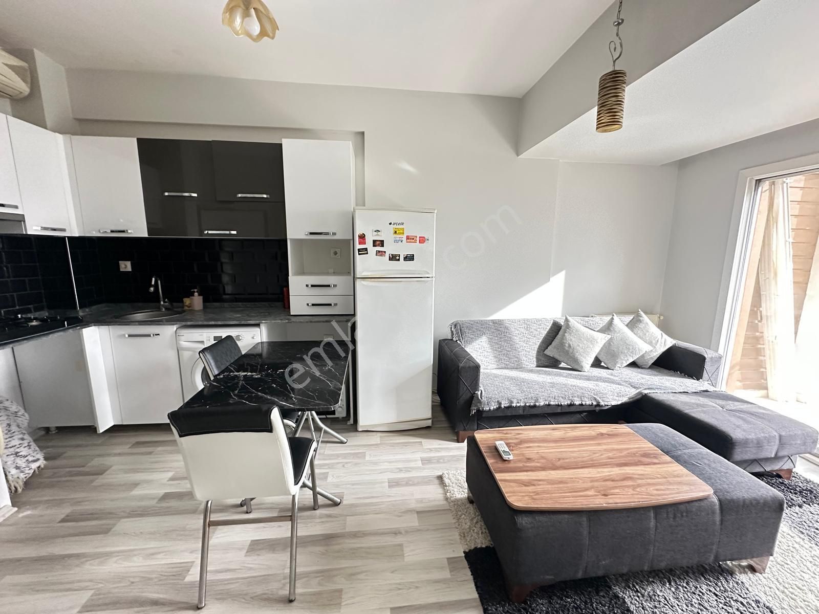 Seyrek Studıo City De Havuz Cephe 1+1 Eşyalı Kiralık Daire​​​​ - Görsel 9