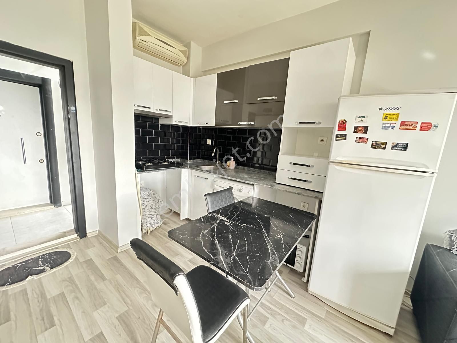 Seyrek Studıo City De Havuz Cephe 1+1 Eşyalı Kiralık Daire​​​​ - Görsel 10