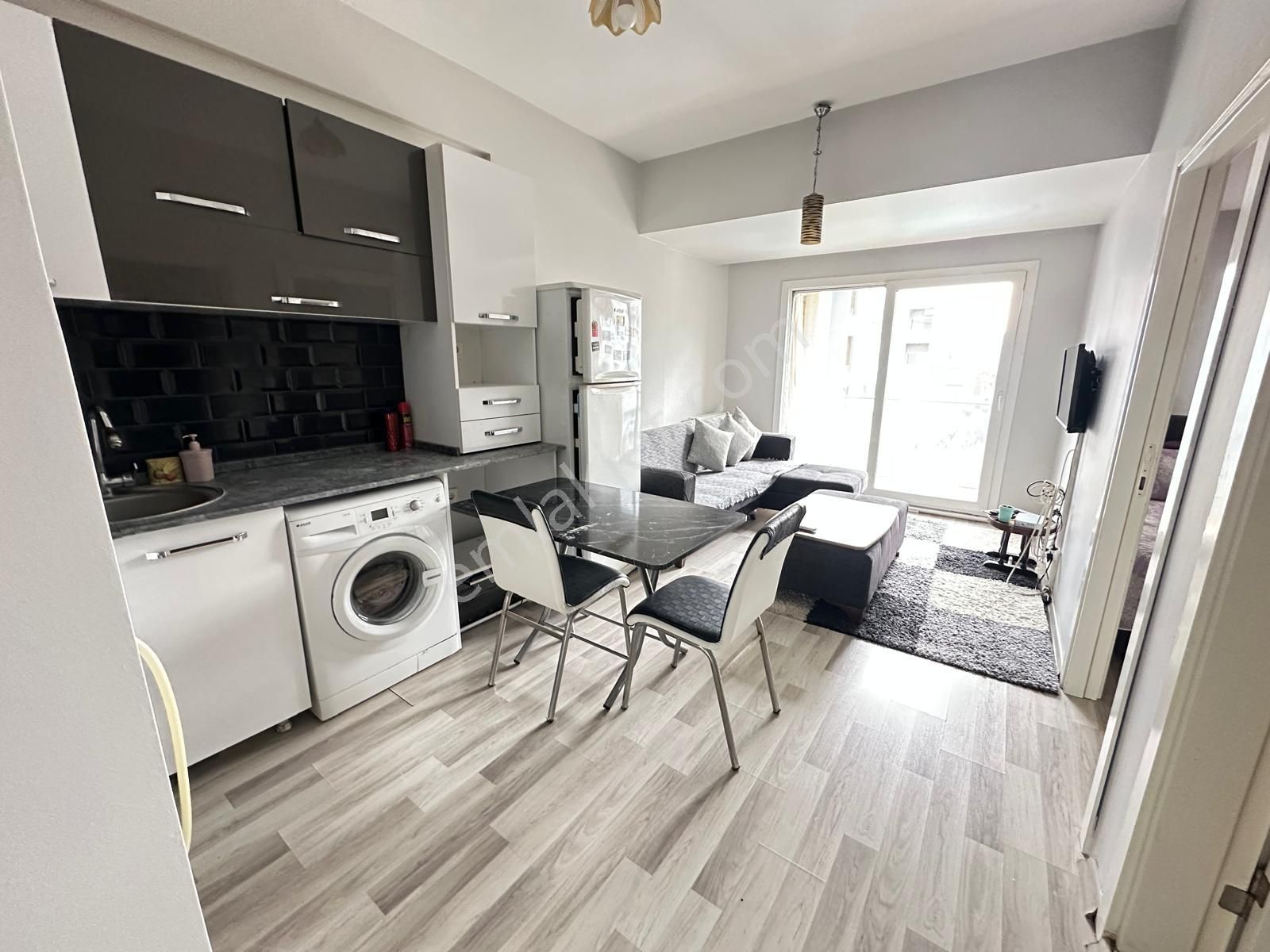 Seyrek Studıo City De Havuz Cephe 1+1 Eşyalı Kiralık Daire​​​​ - Görsel 4