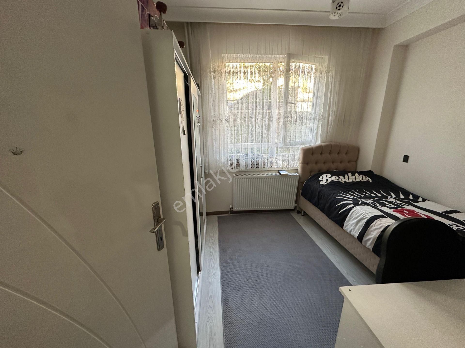 Acil Satılık Full Yapılı Emsalsiz 4+1 Ön Cephede İskanlı Daire - Görsel 21