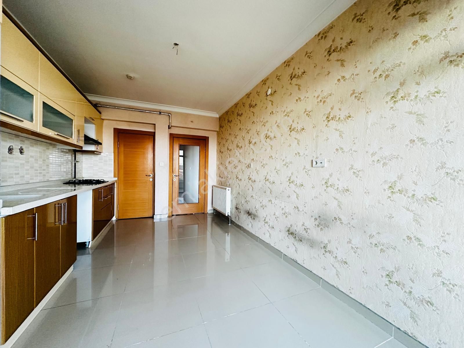 █çiftçioğullarından█ 4+1 E.banyolu Giyinme Odalı Kilerli Yapılı Site Dairesi - Görsel 8