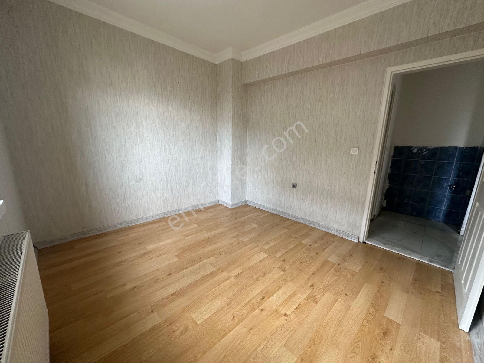 Altınova Kıbrıs Caddesi Satılık 3+1 Daire - Görsel 6