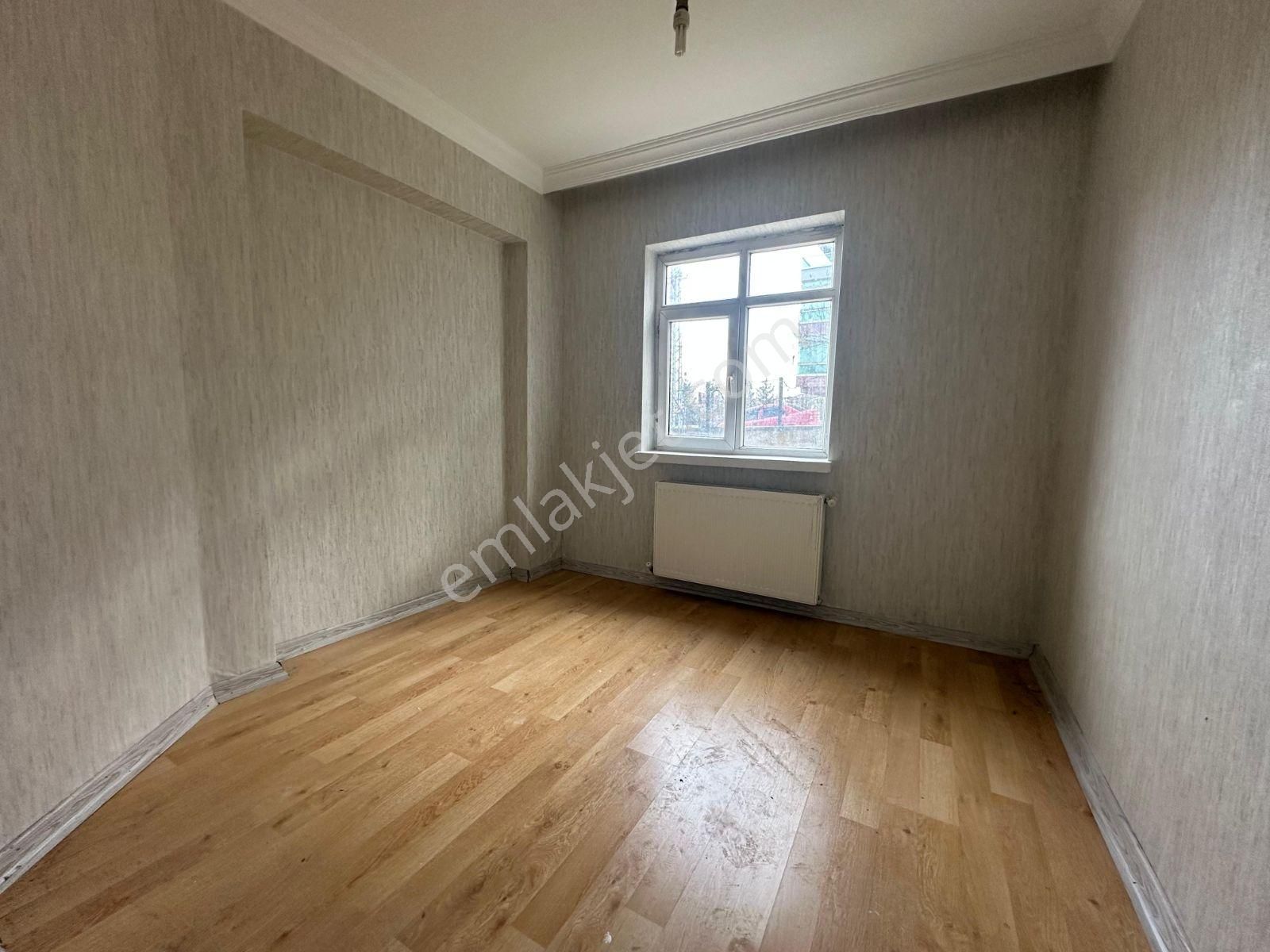 Altınova Kıbrıs Caddesi Satılık 3+1 Daire - Görsel 10