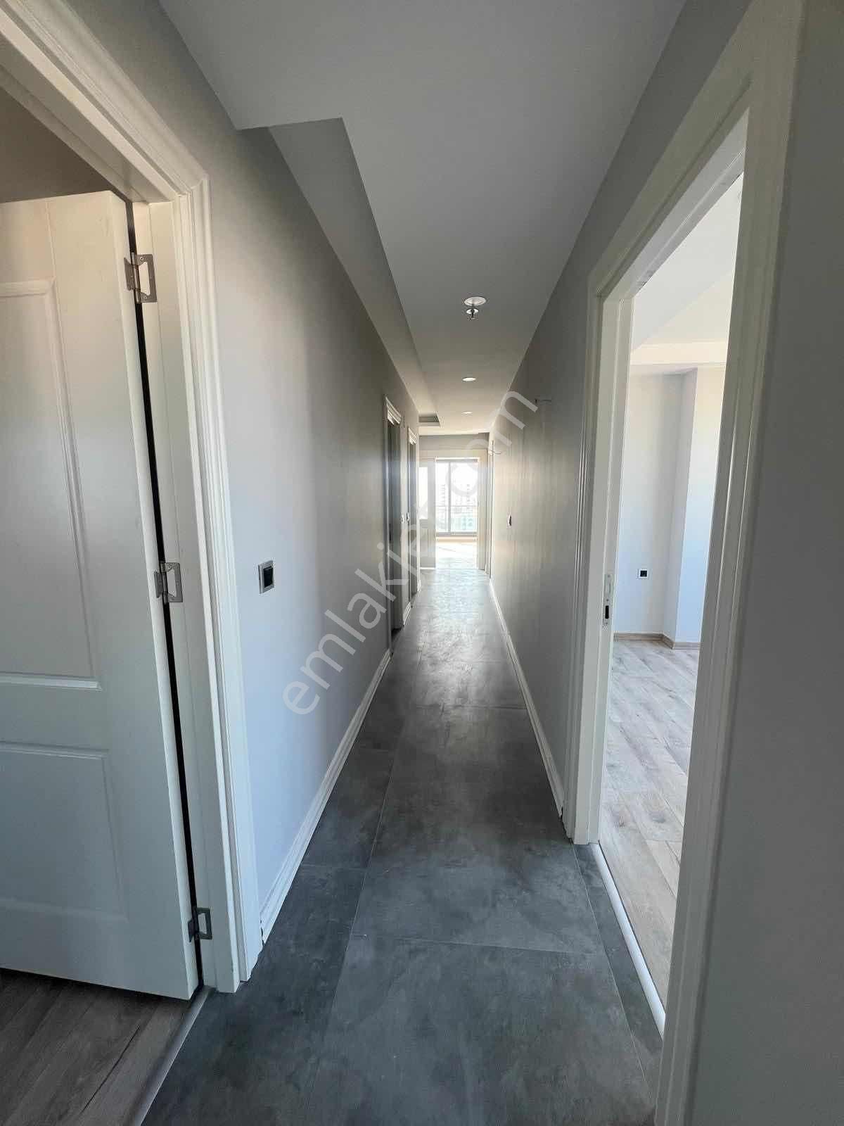 Gürselpaşada Lüks Sitede | 180 M² | 3 Cepheli 4+1 Kiralık - Görsel 25