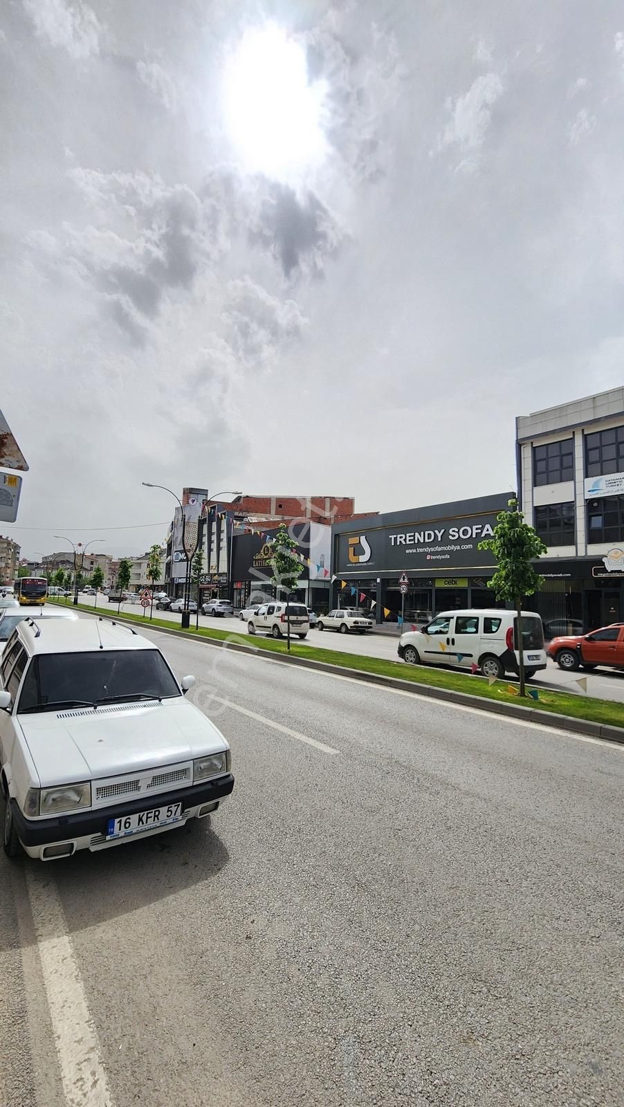 Kariyer'den Ertuğrulgazi Cad Atimer 2 İşmerk 45m2 Kiralık Ofis - Görsel 23