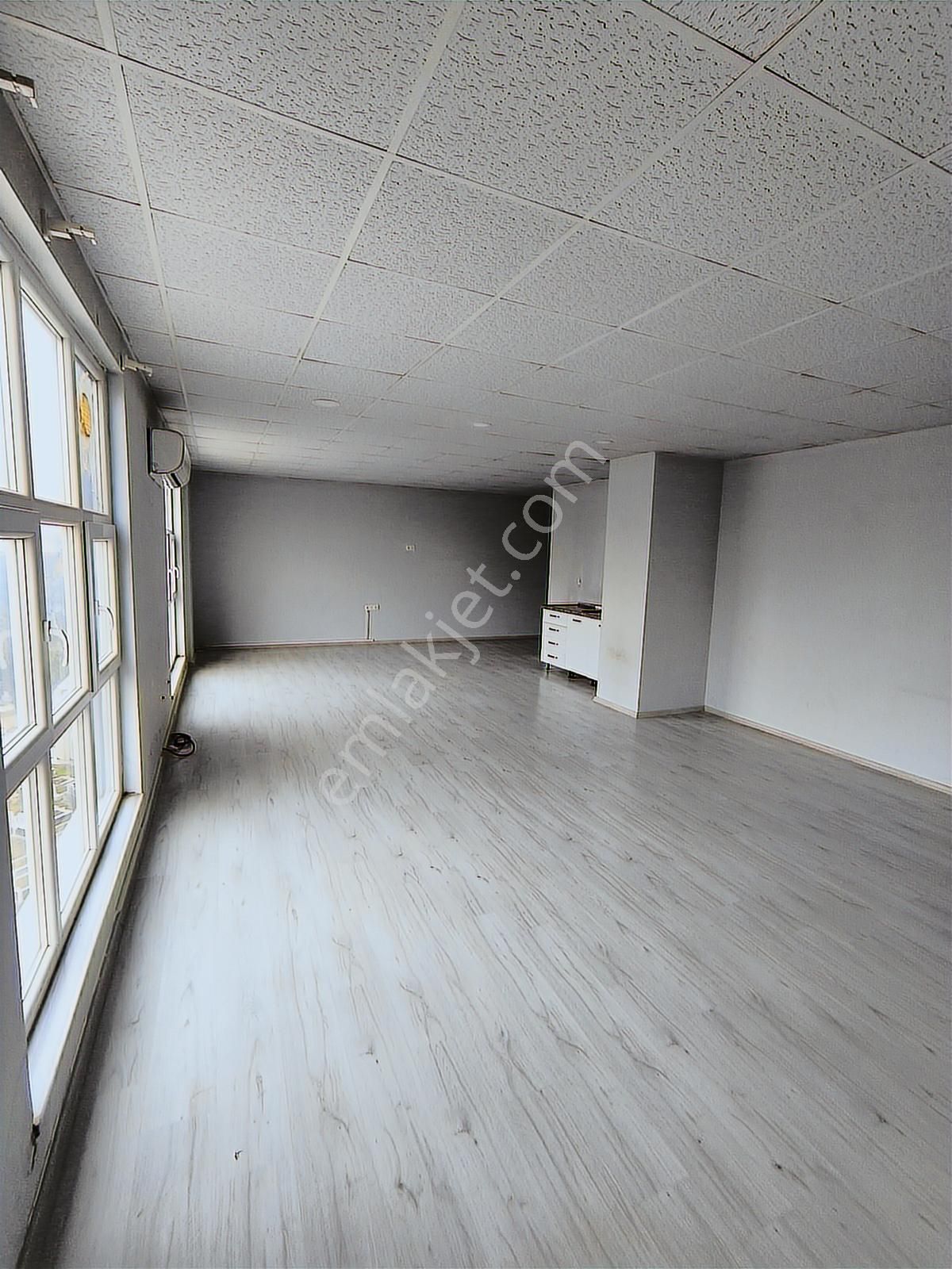 Kariyer'den Ertuğrulgazi Cad Atimer 2 İşmerk 45m2 Kiralık Ofis - Görsel 21