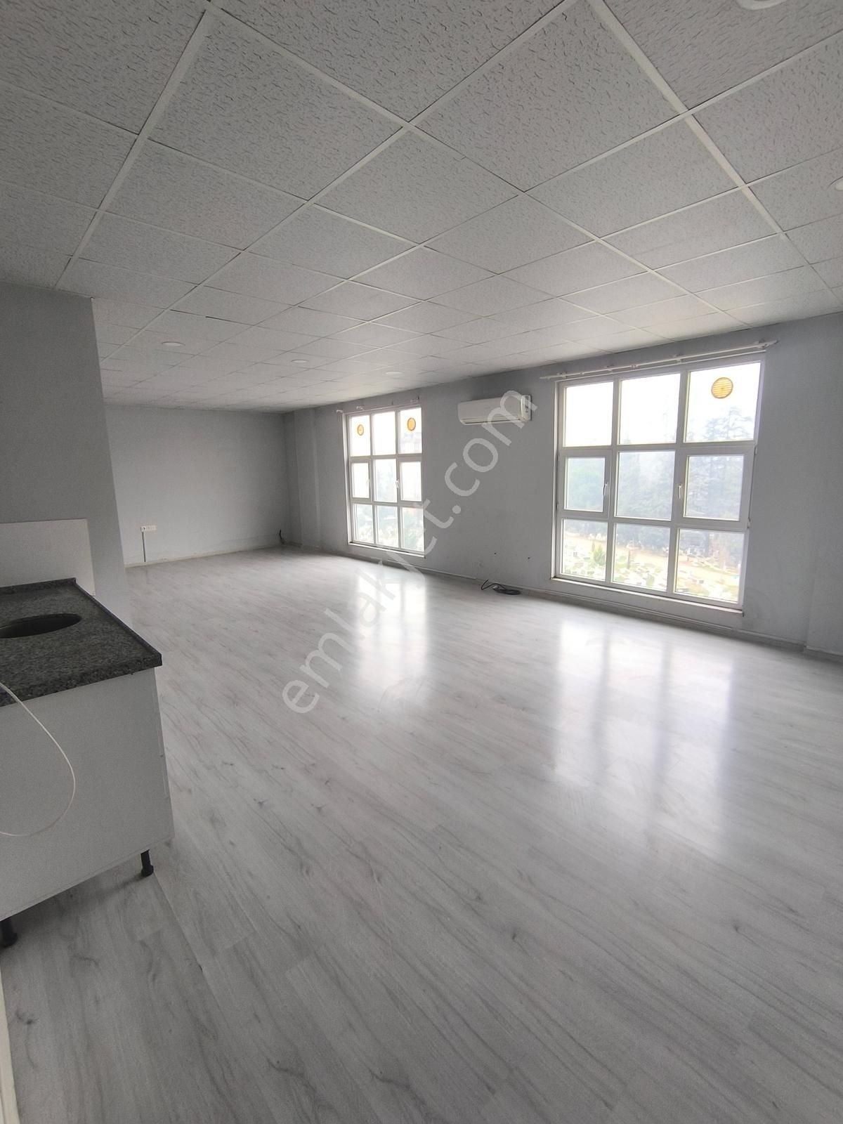 Kariyer'den Ertuğrulgazi Cad Atimer 2 İşmerk 45m2 Kiralık Ofis - Görsel 27