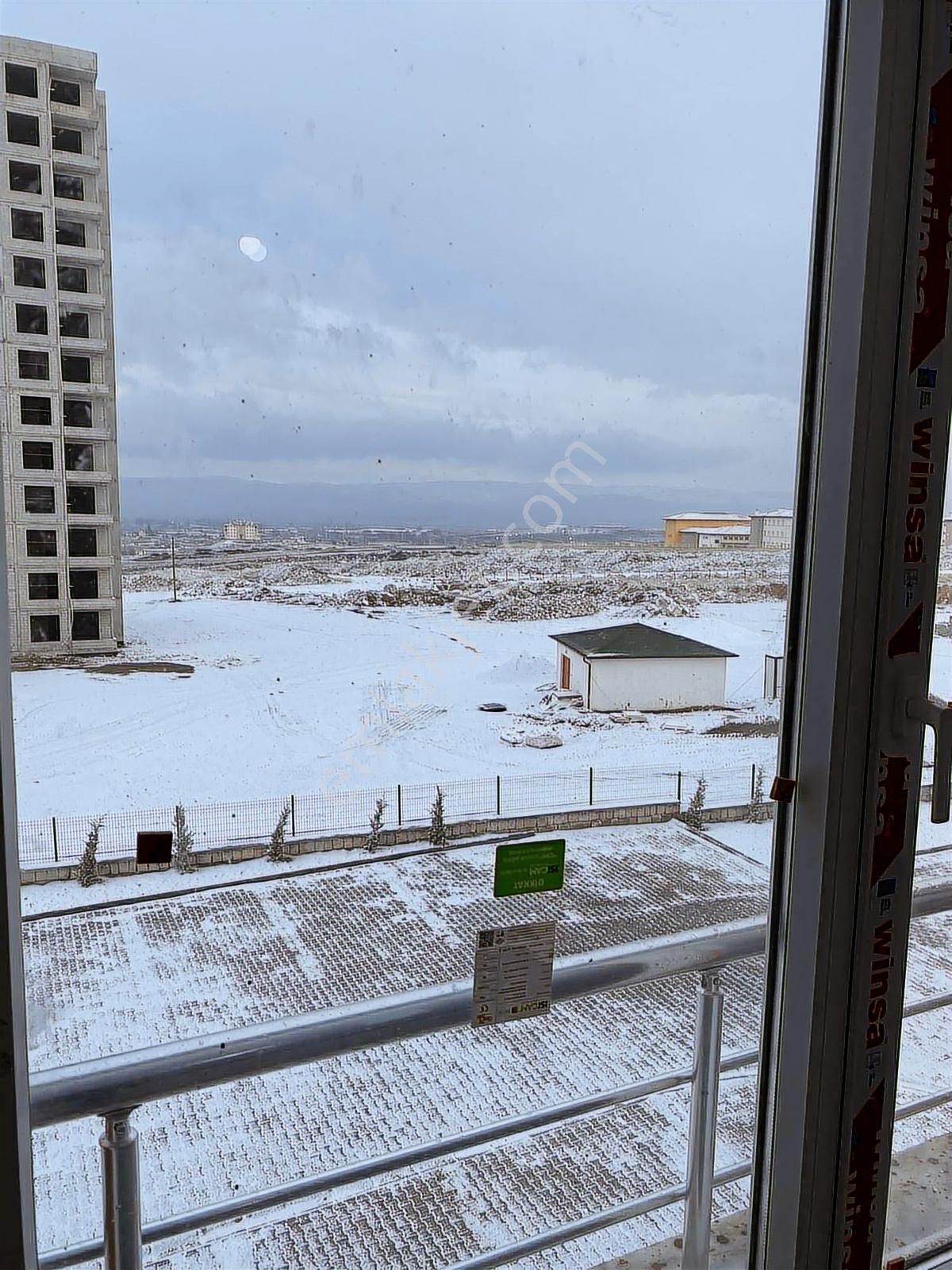 İldem Yeşilyurt Konutlarında 3+1 Oturulur Daire - Görsel 3