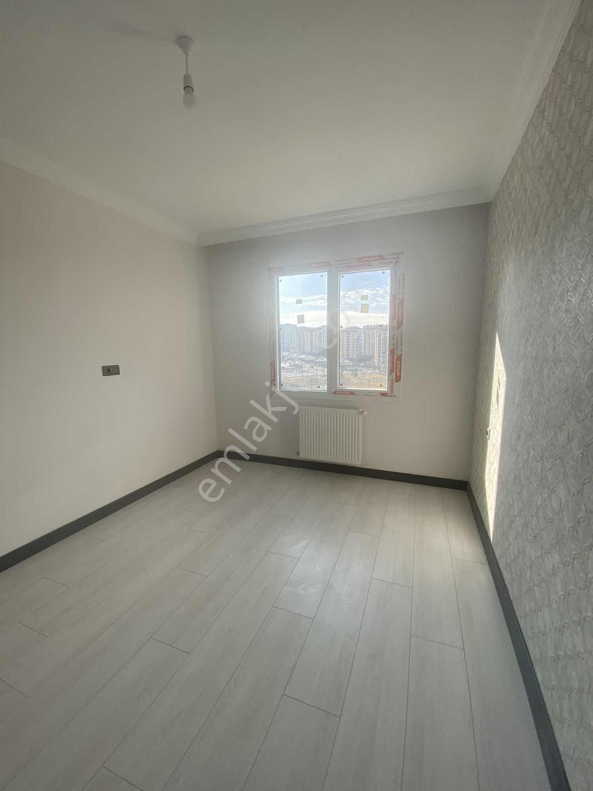 İldem Yeşilyurt Konutlarında 3+1 Oturulur Daire