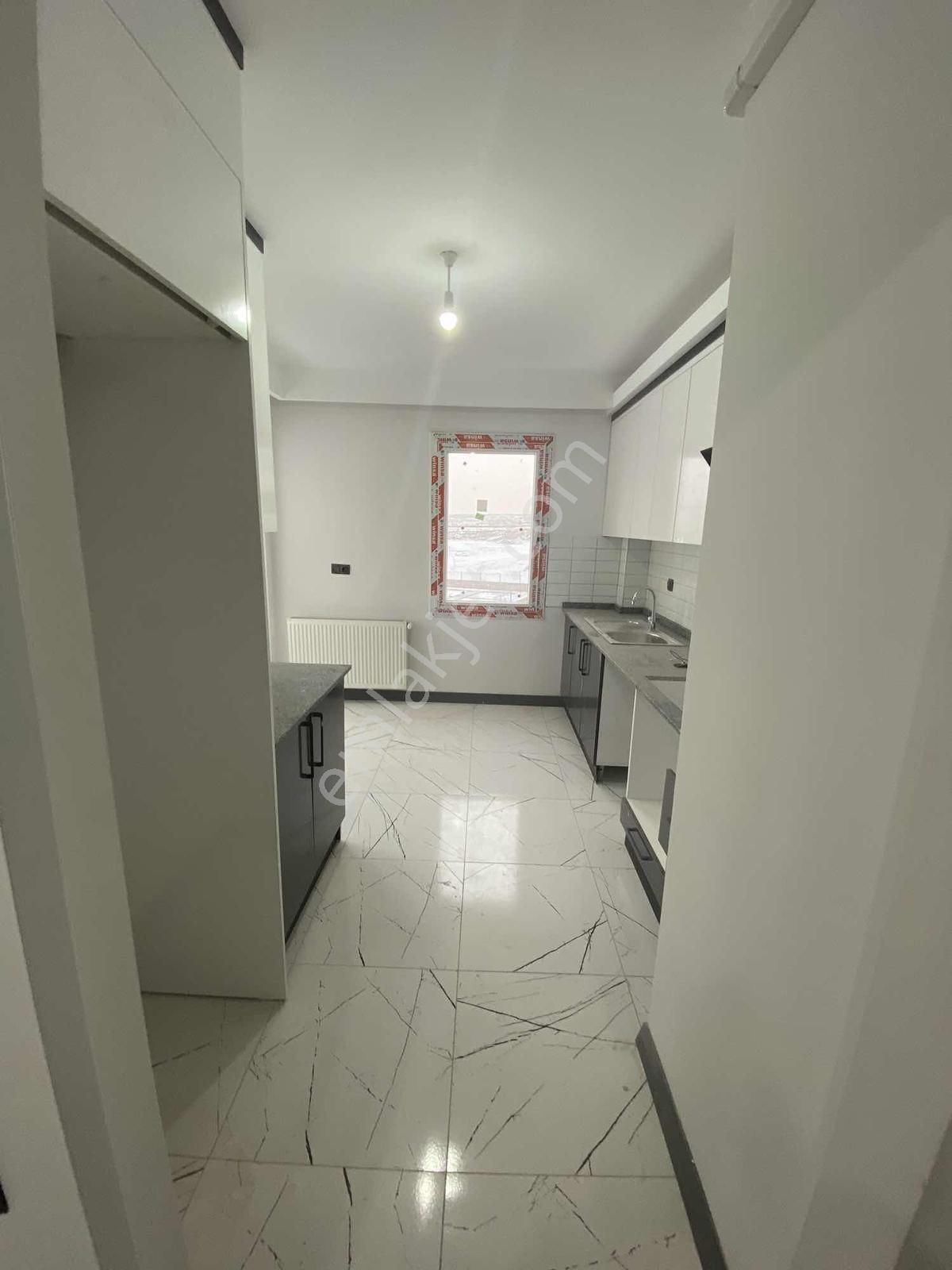 İldem Yeşilyurt Konutlarında 3+1 Oturulur Daire - Görsel 14