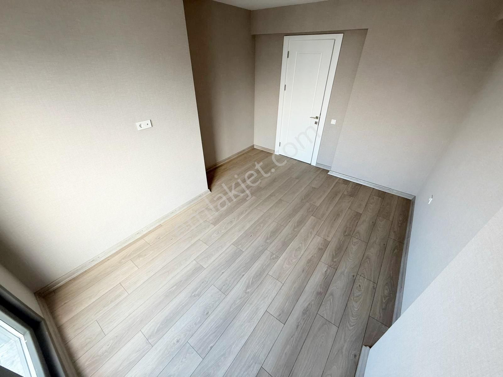 Beyaz'dan Ovacıkta Çift Bloklu Sitede 240m2'lik Dev Yaşam Alanı - Görsel 14