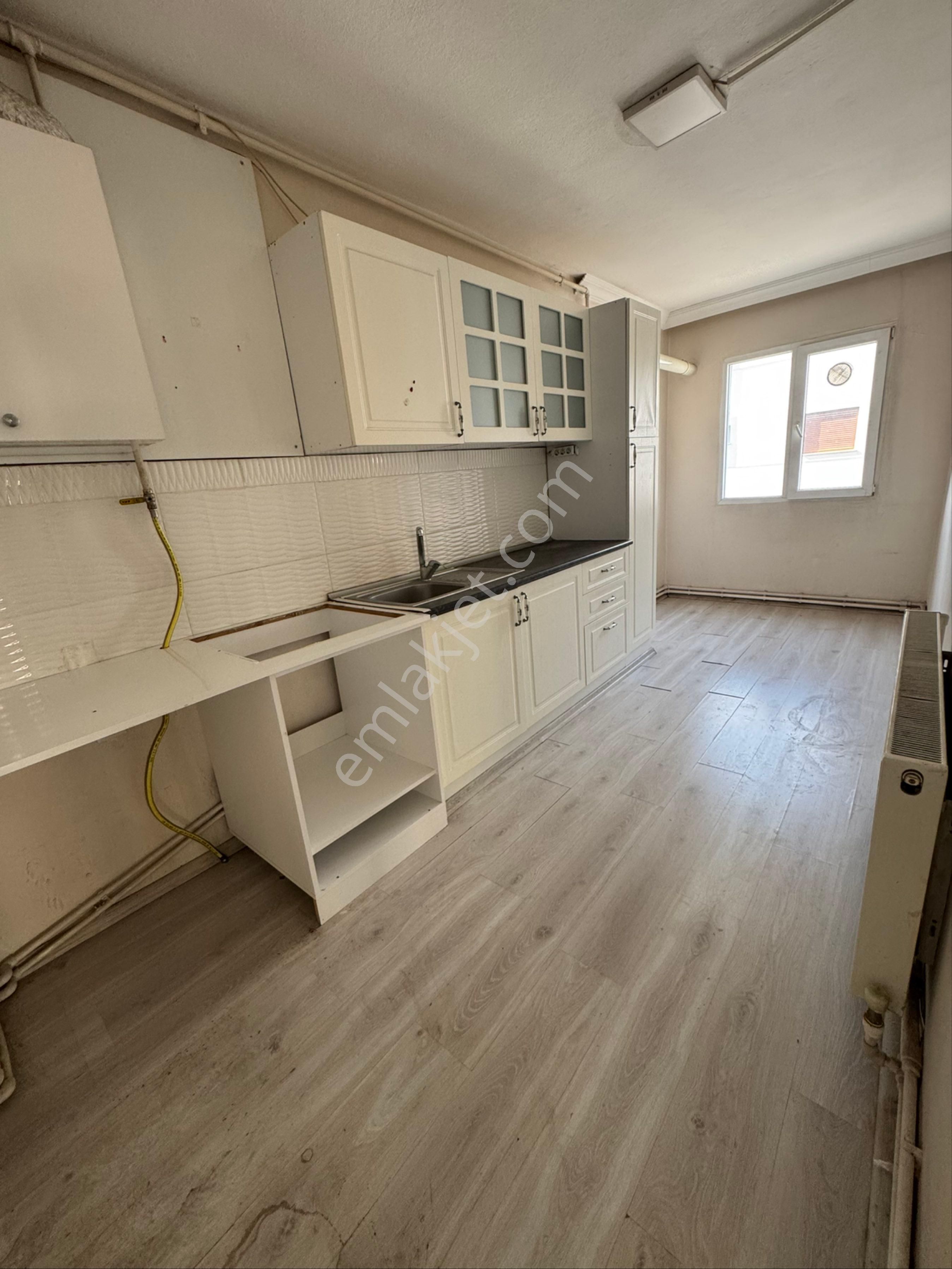 Akyüz Emlaktan Buca Yiğitler Mah. 2+1 Kiralık 100 M2 Daire - Görsel 3