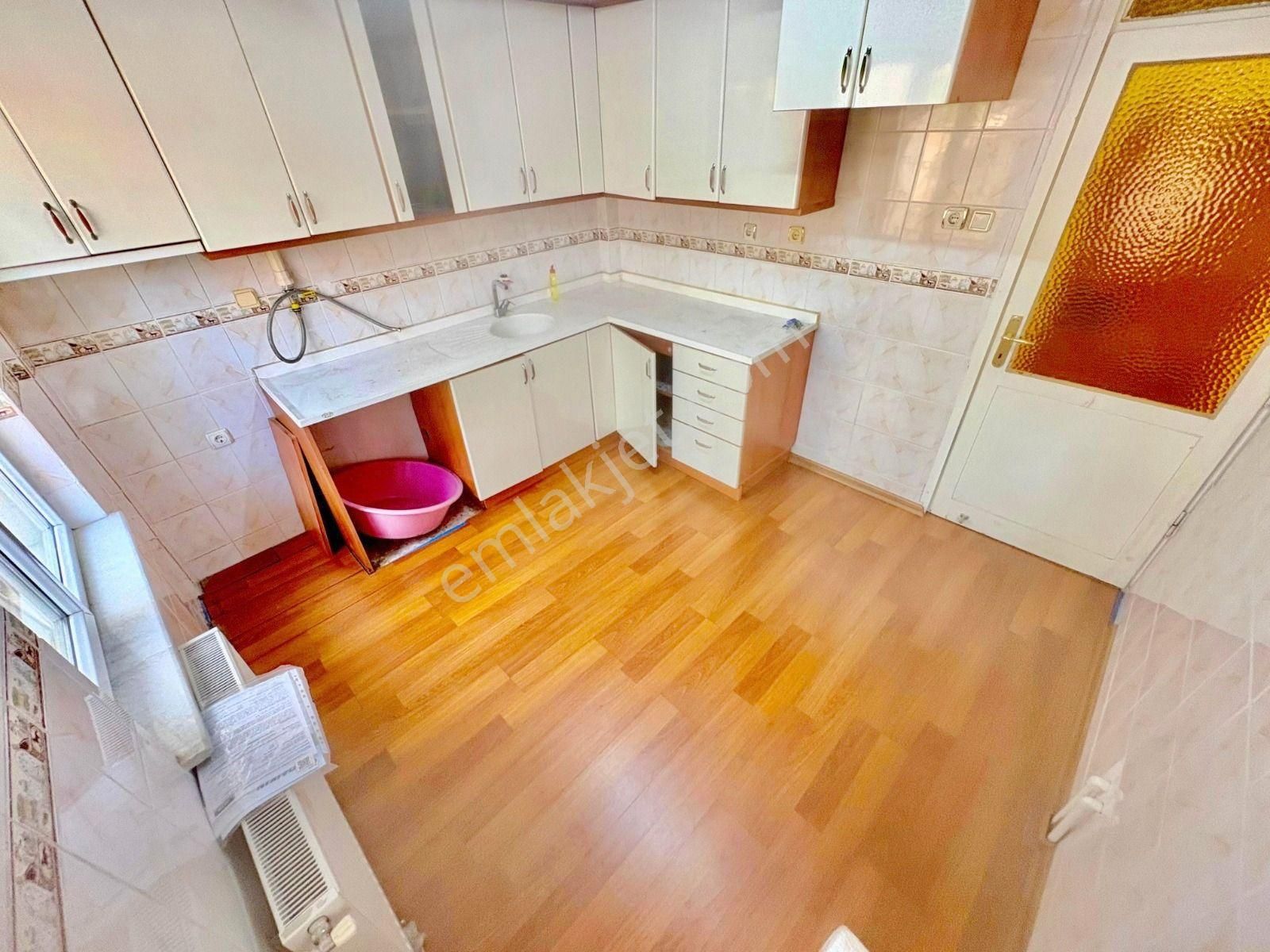 ▇tuzcumurat'ta Ayrı Mutfaklı Ön Cephe Bahçe Kullanımlı 3+1 Daire - Görsel 6