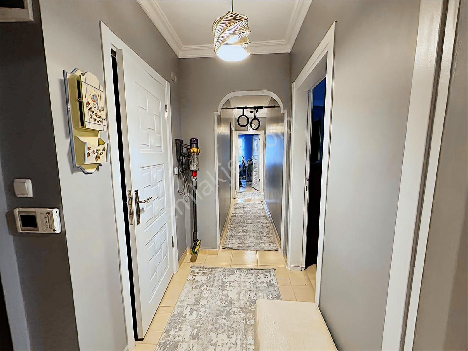 Şerifalinin En Değerli Bölgesinde Fırsat Geniş Satılık Daire - Görsel 14