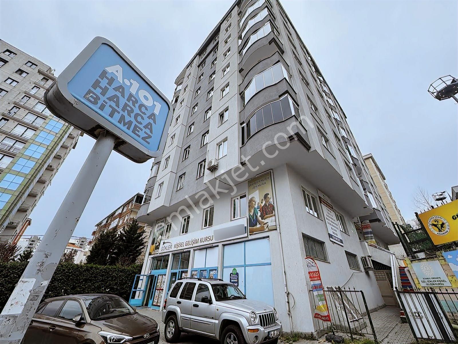 Şerifalinin En Değerli Bölgesinde Fırsat Geniş Satılık Daire