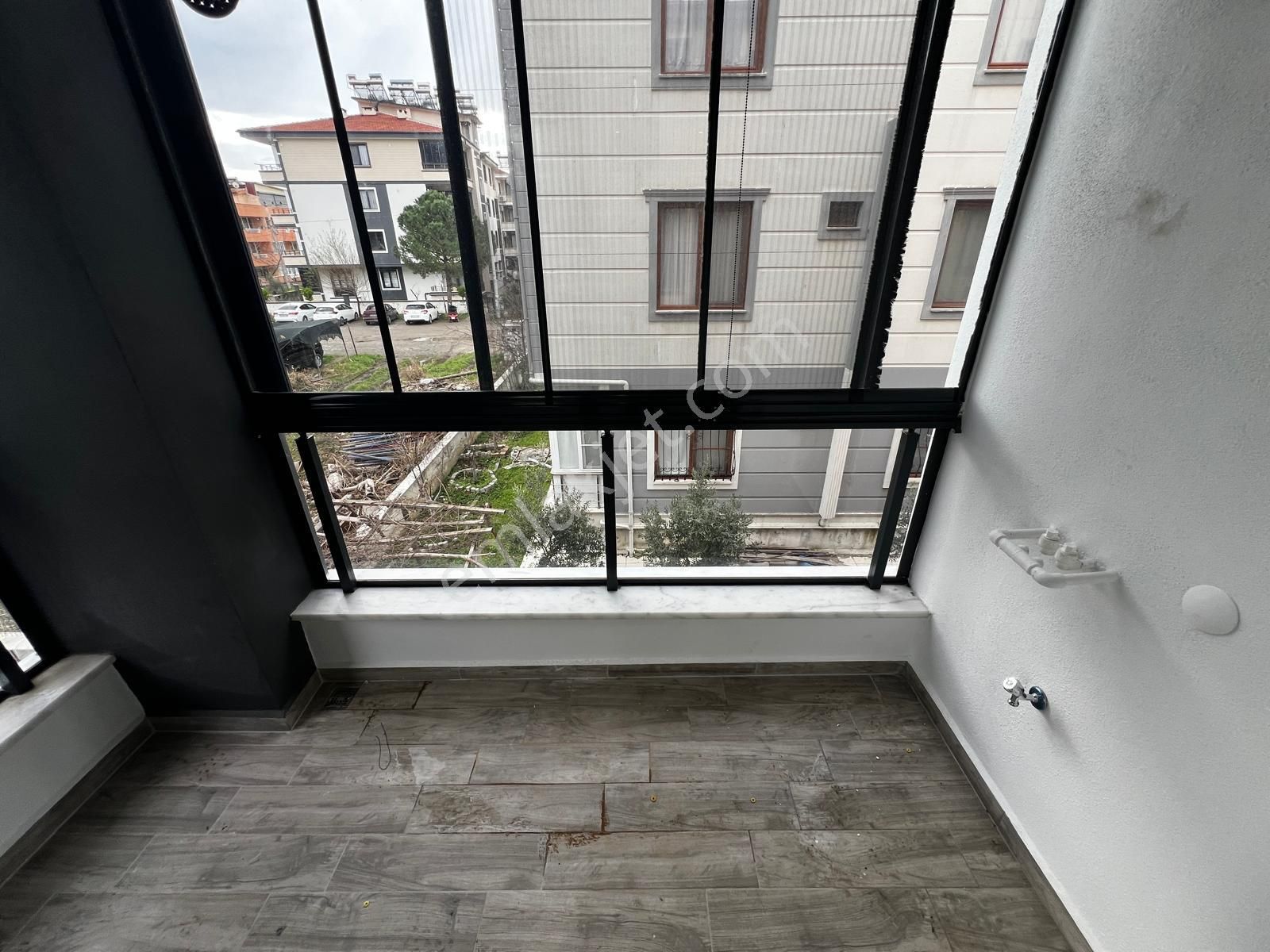 Yiğit'ten Akçay'da 1+1 Amerikan Mutfaklı Cam Balkonlu Lüks Daire - Görsel 14
