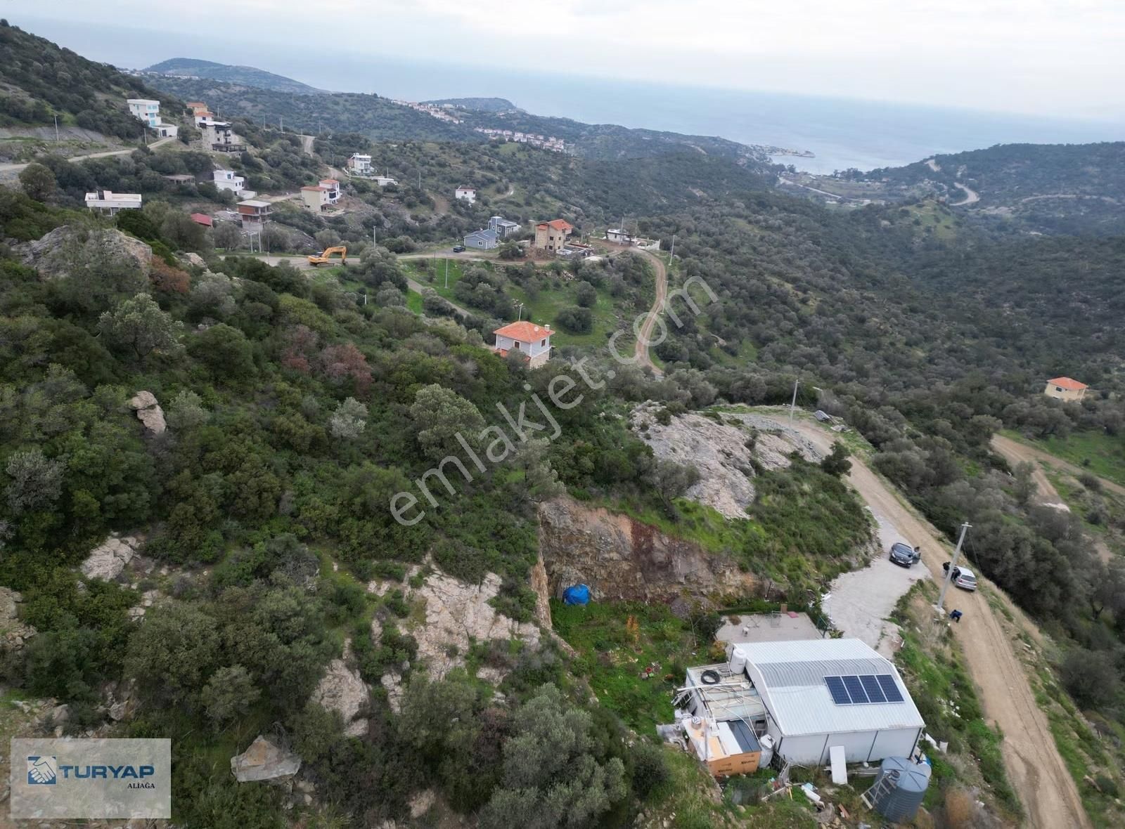 Yenifoça'da Fırsat Satılık Deniz Ve Doğa Manzaralı İmarlı Arsa - Görsel 3