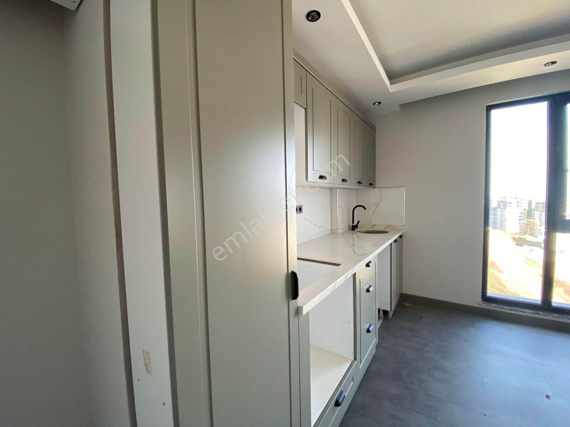 Truva/nazım Demirciden Satılık Deniz Manzaralı 1+1 - Görsel 21