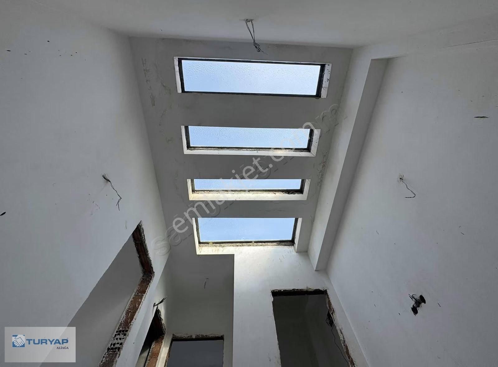 Dikili De Satılık 3+1 Modern Tasarım Dubleks Villa - Görsel 28