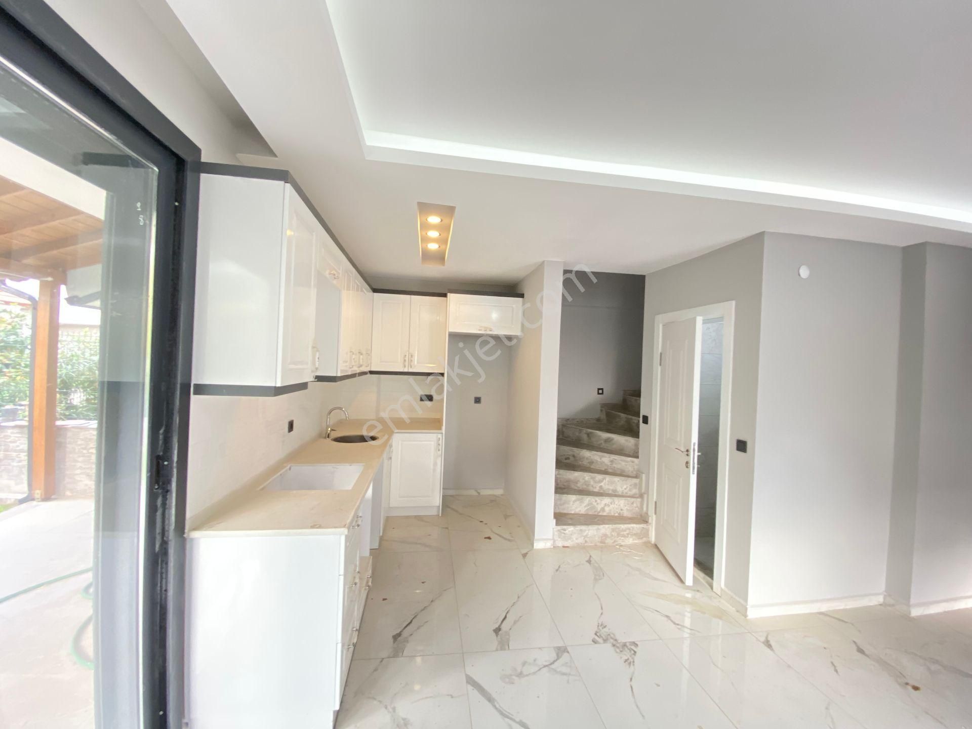 İzmir Seferihisar Doğanbey De Denize 400mt Bahçeli Satılık 4+1 Villa - Görsel 10