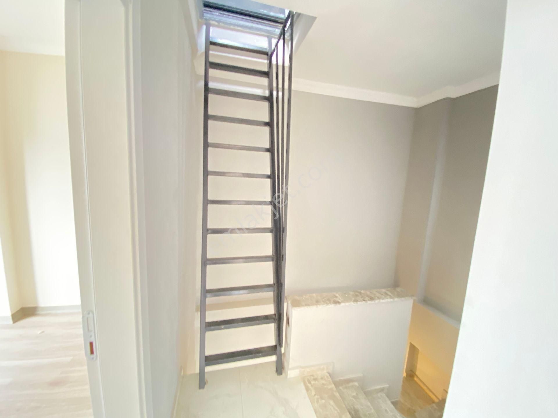 İzmir Seferihisar Doğanbey De Denize 400mt Bahçeli Satılık 4+1 Villa - Görsel 24