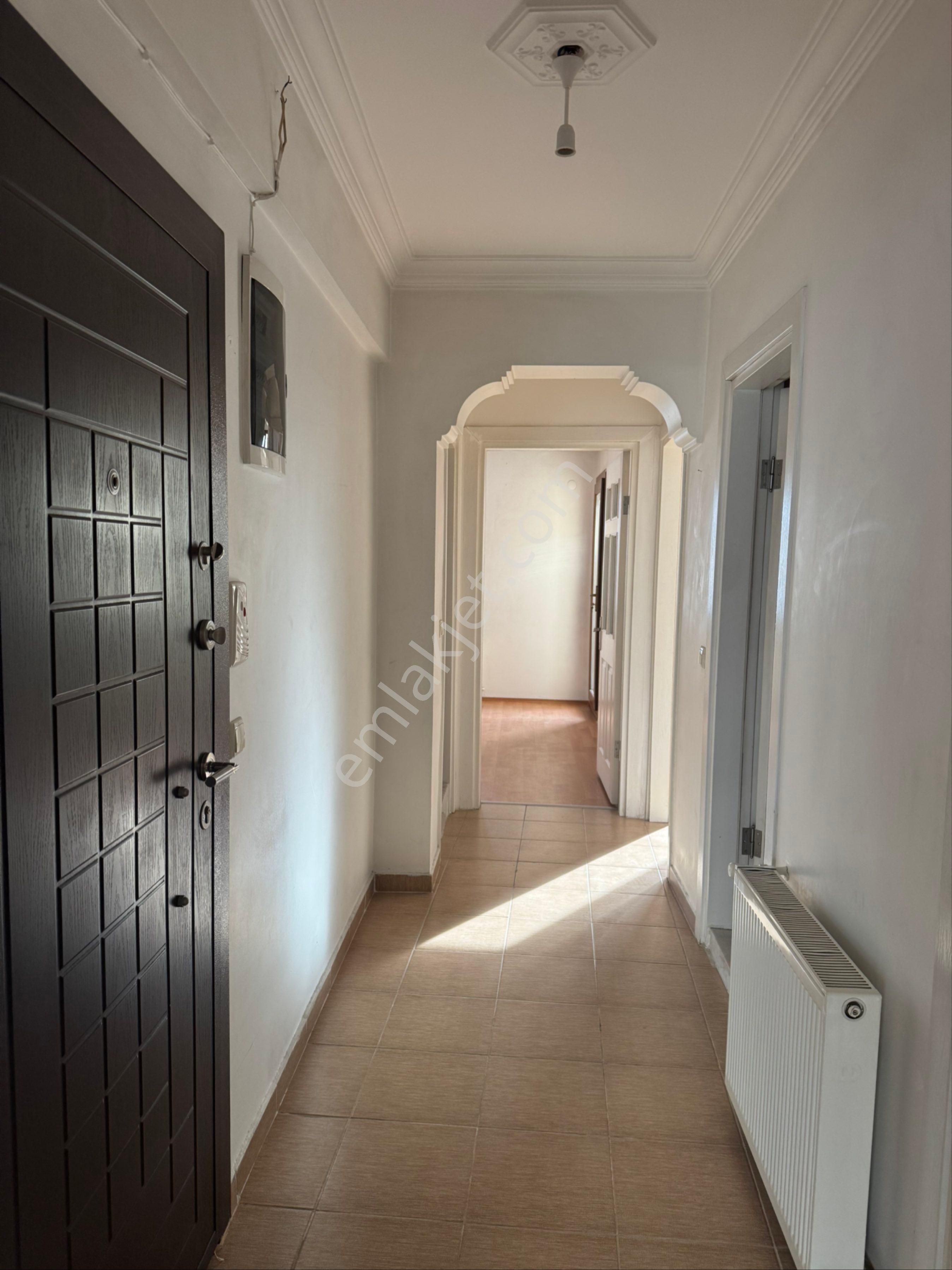 Akyüz Emlaktan Buca Laleli Mah. 2+1 Kiralık 120 M2 Daire - Görsel 17