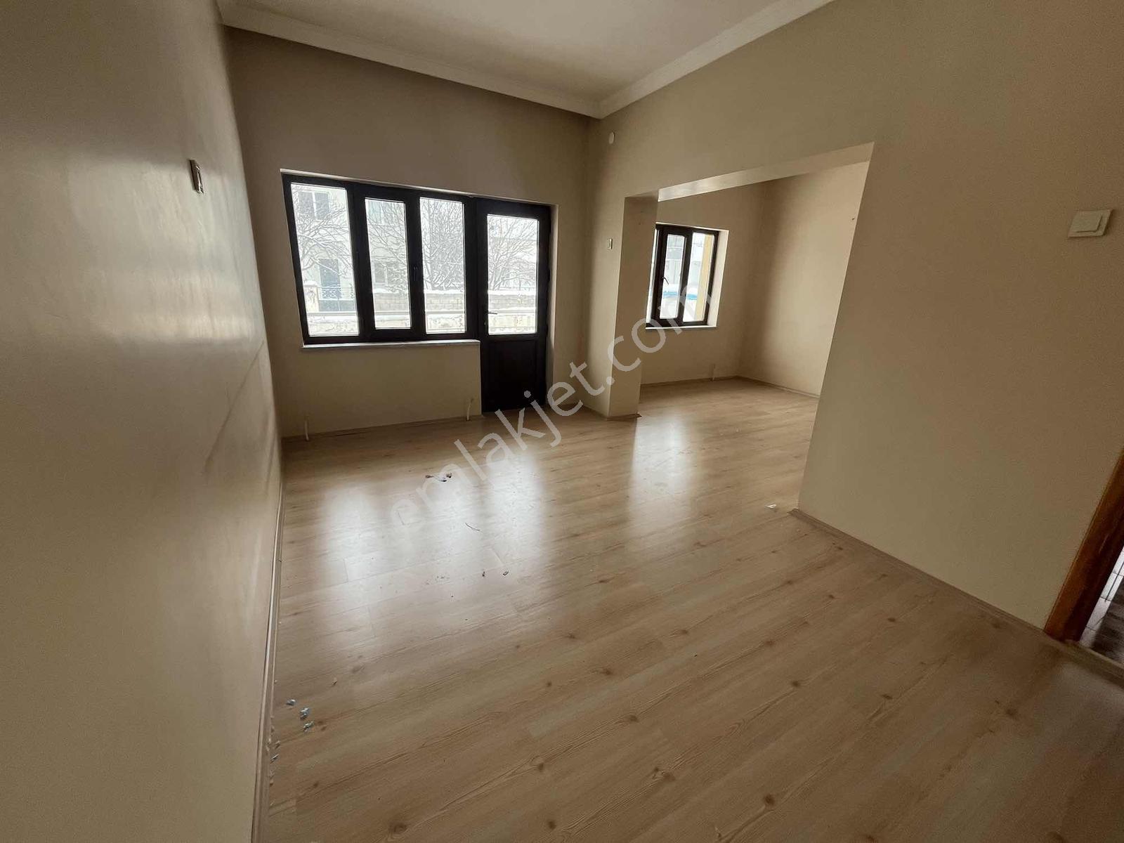 Remax Dem'den Halitpaşa 210m2 Arsa İçinde 150m2 Satılık Müstakil - Görsel 6
