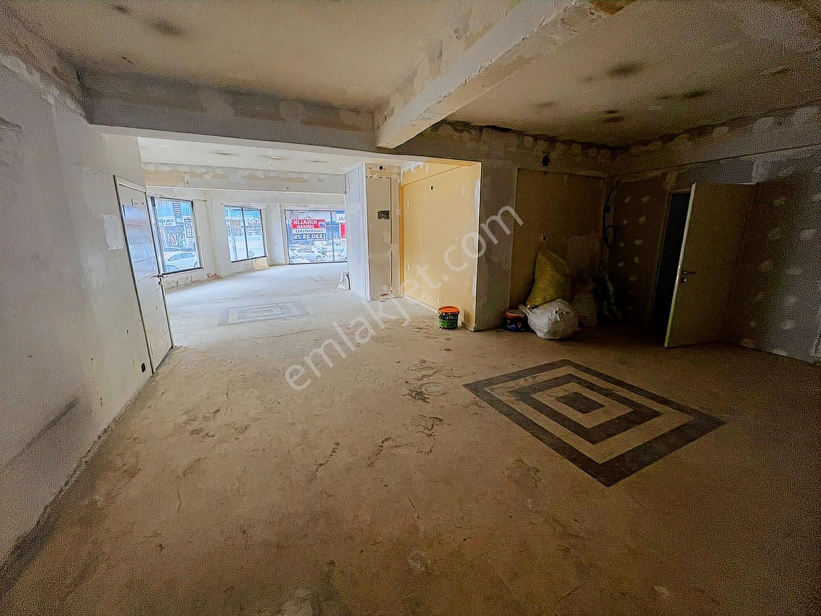 Sanayi Mahallesinde Ana Cadde Üstü 150 M2 Dükkan - Görsel 23