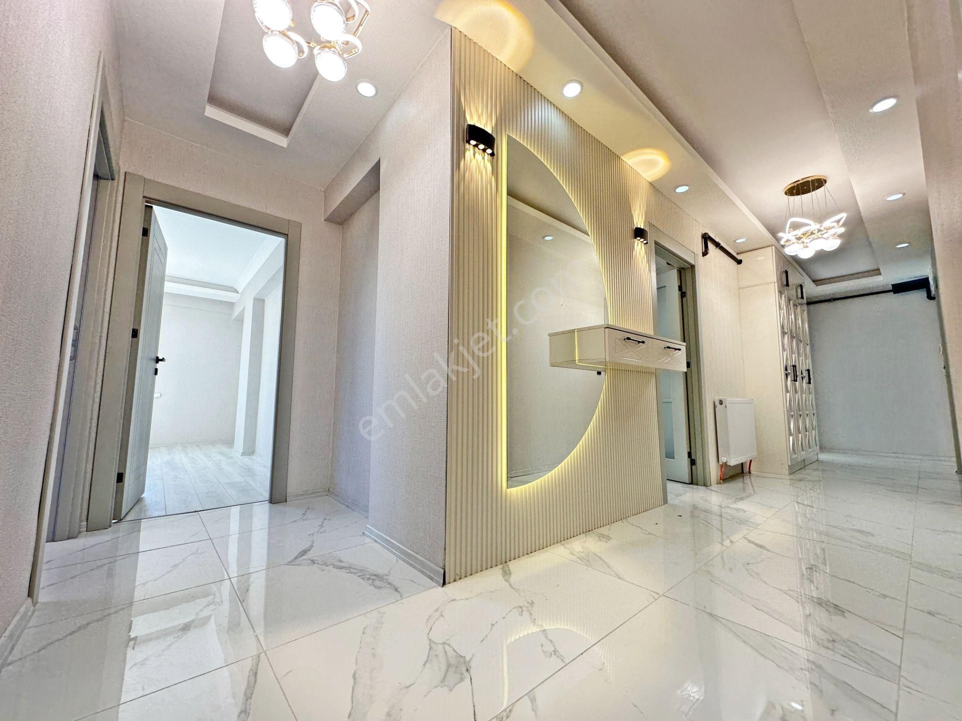 Özçelikler'den Ana Cadde Yanı Masrafsız Geniş Yapılı 3+1 Daire - Görsel 13