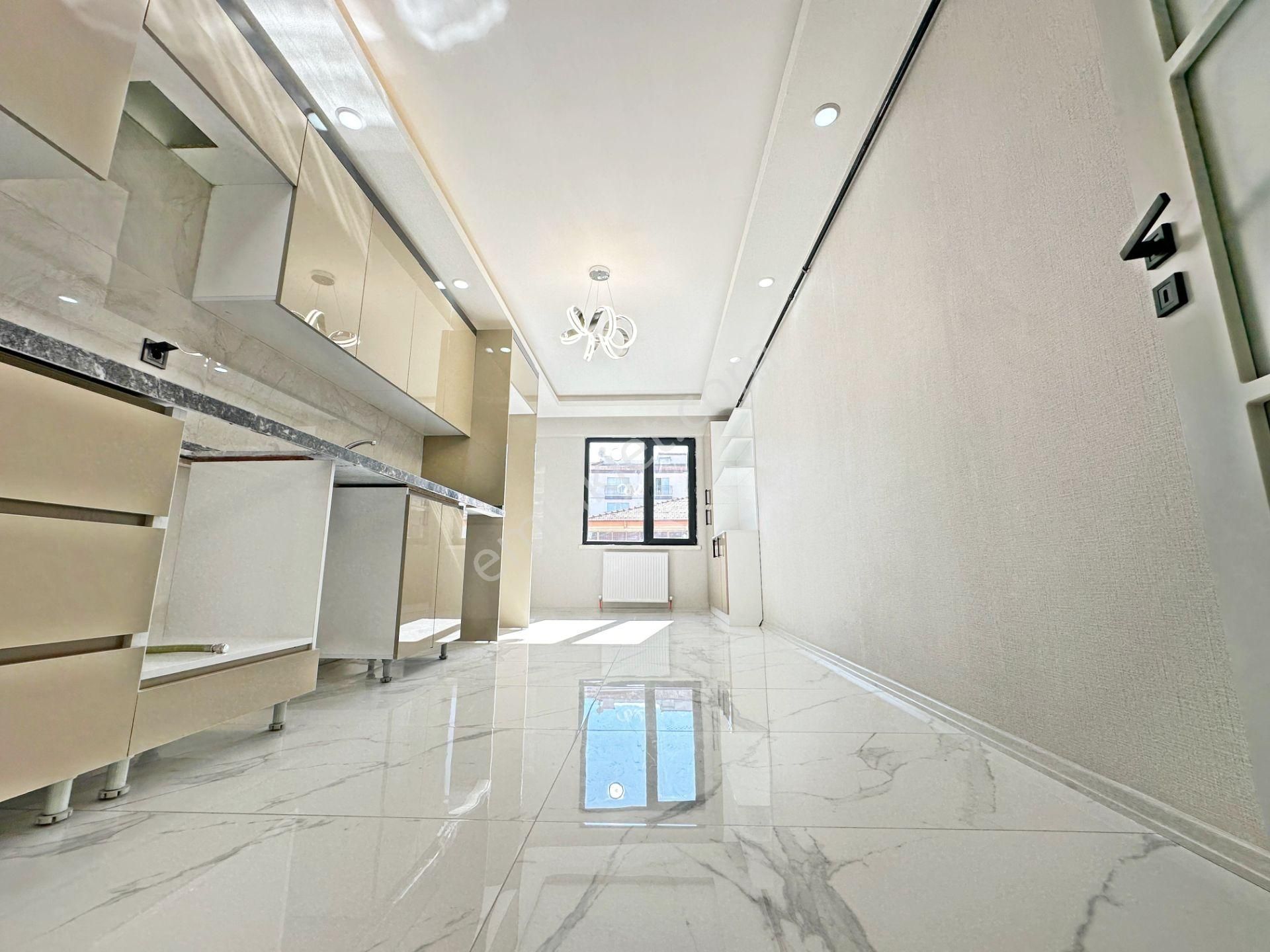 Özçelikler'den Ana Cadde Yanı Masrafsız Geniş Yapılı 3+1 Daire - Görsel 10