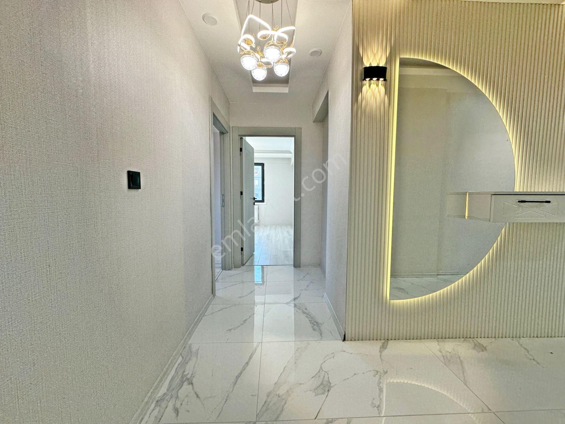 Özçelikler'den Ana Cadde Yanı Masrafsız Geniş Yapılı 3+1 Daire - Görsel 28