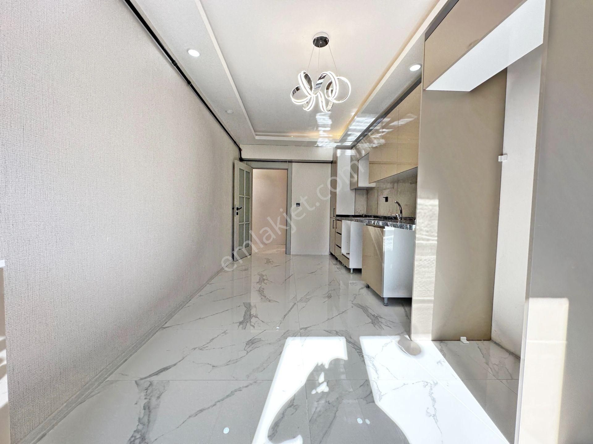 Özçelikler'den Ana Cadde Yanı Masrafsız Geniş Yapılı 3+1 Daire - Görsel 21