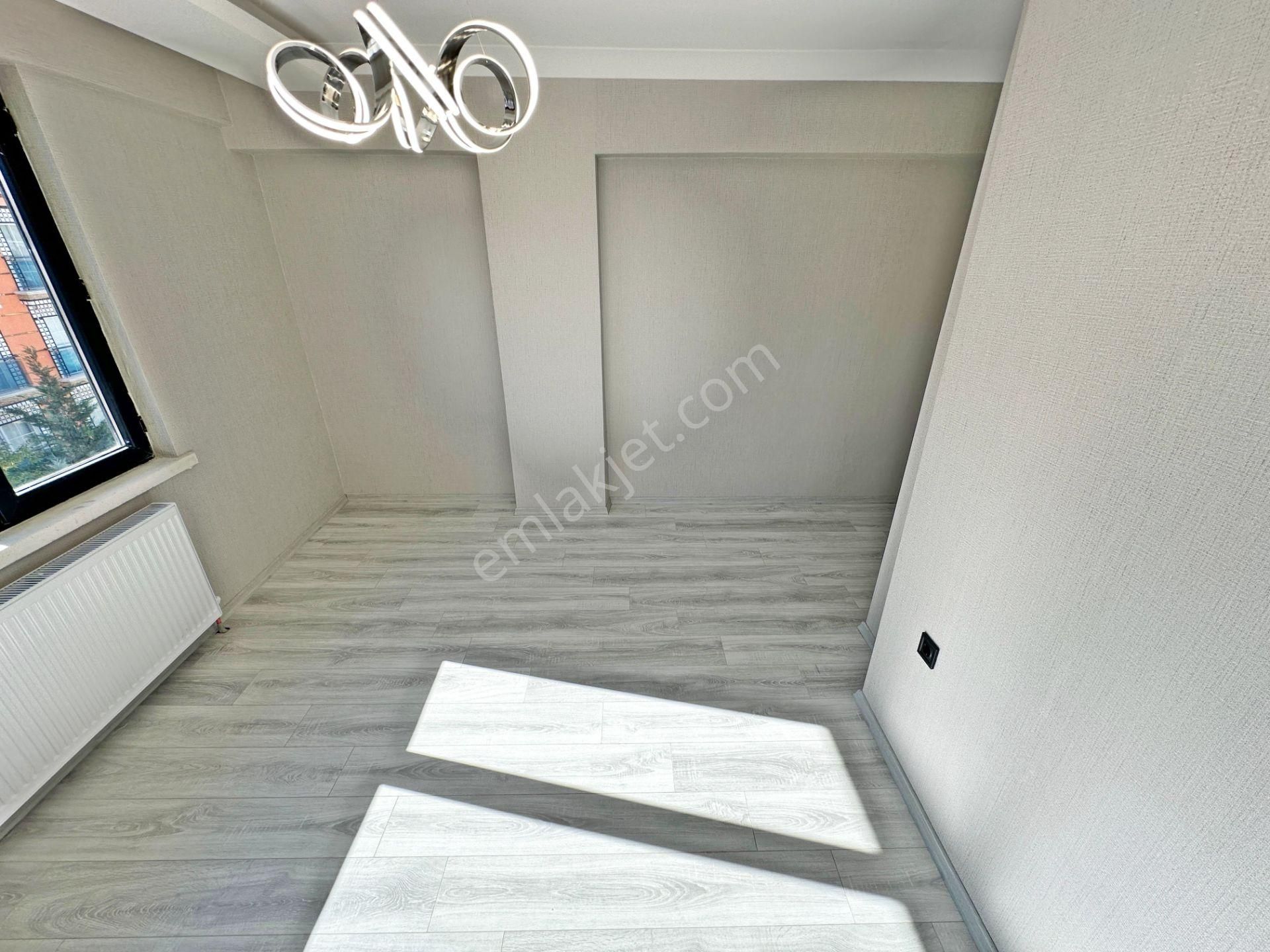 Özçelikler'den Ana Cadde Yanı Masrafsız Geniş Yapılı 3+1 Daire - Görsel 30