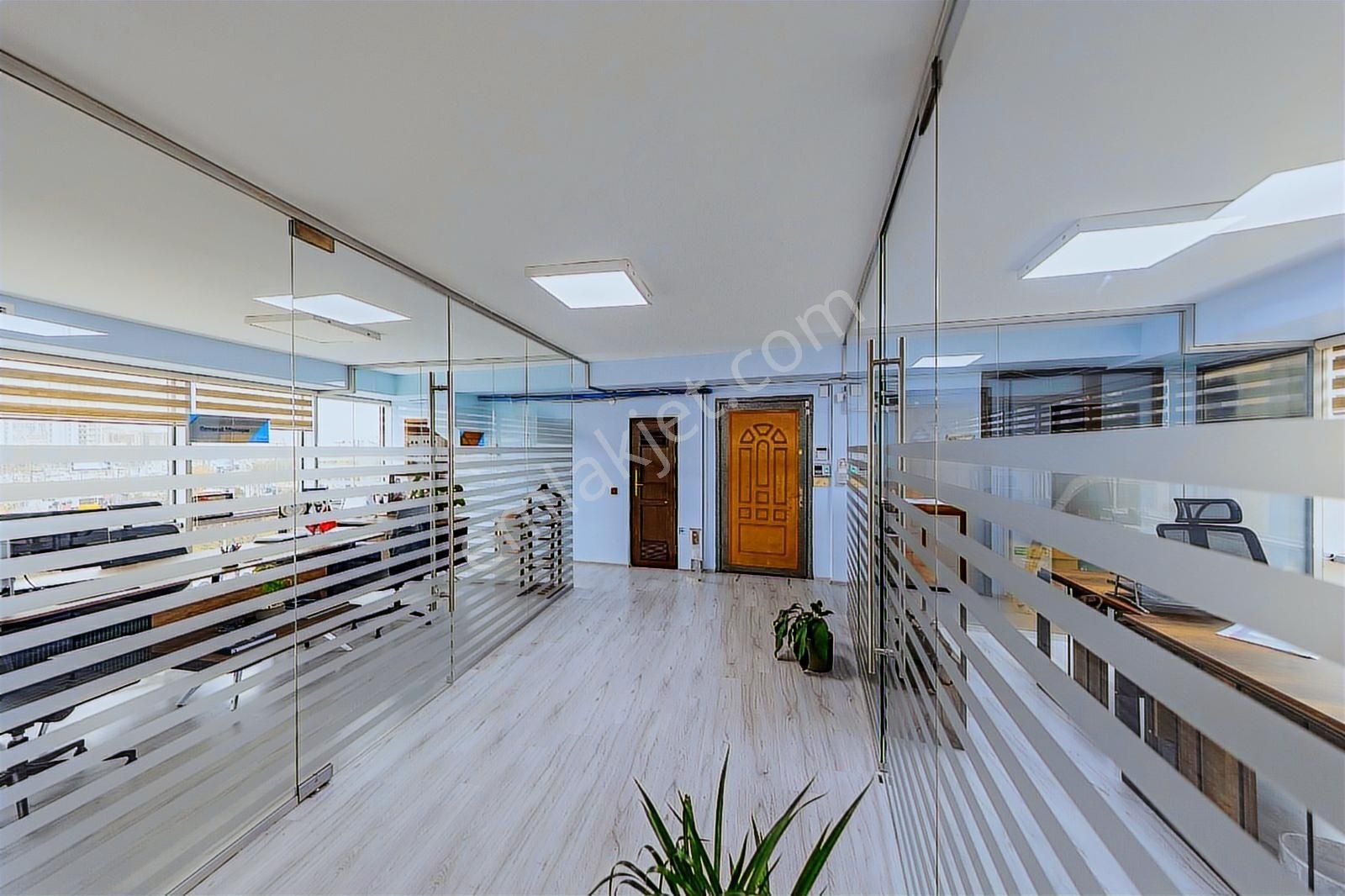 E5 Kozyatağı'nda Prestijli Plaza'da Kiralık 210 M2 Komple Kat - Görsel 5