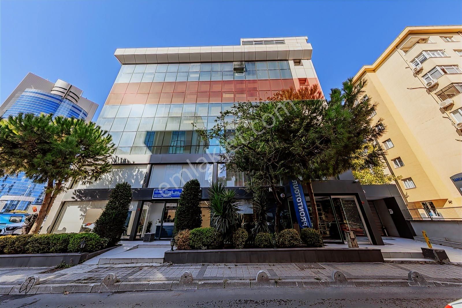 E5 Kozyatağı'nda Prestijli Plaza'da Kiralık 210 M2 Komple Kat - Görsel 10