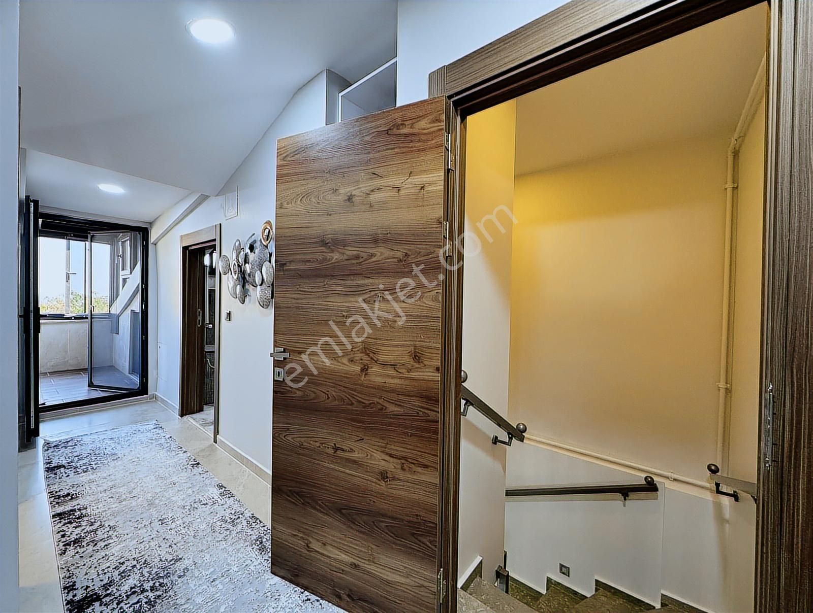 Topçular Müstakil Tripleks Ful Donanım Üç Cephe Bahçe Özel Garaj - Görsel 14