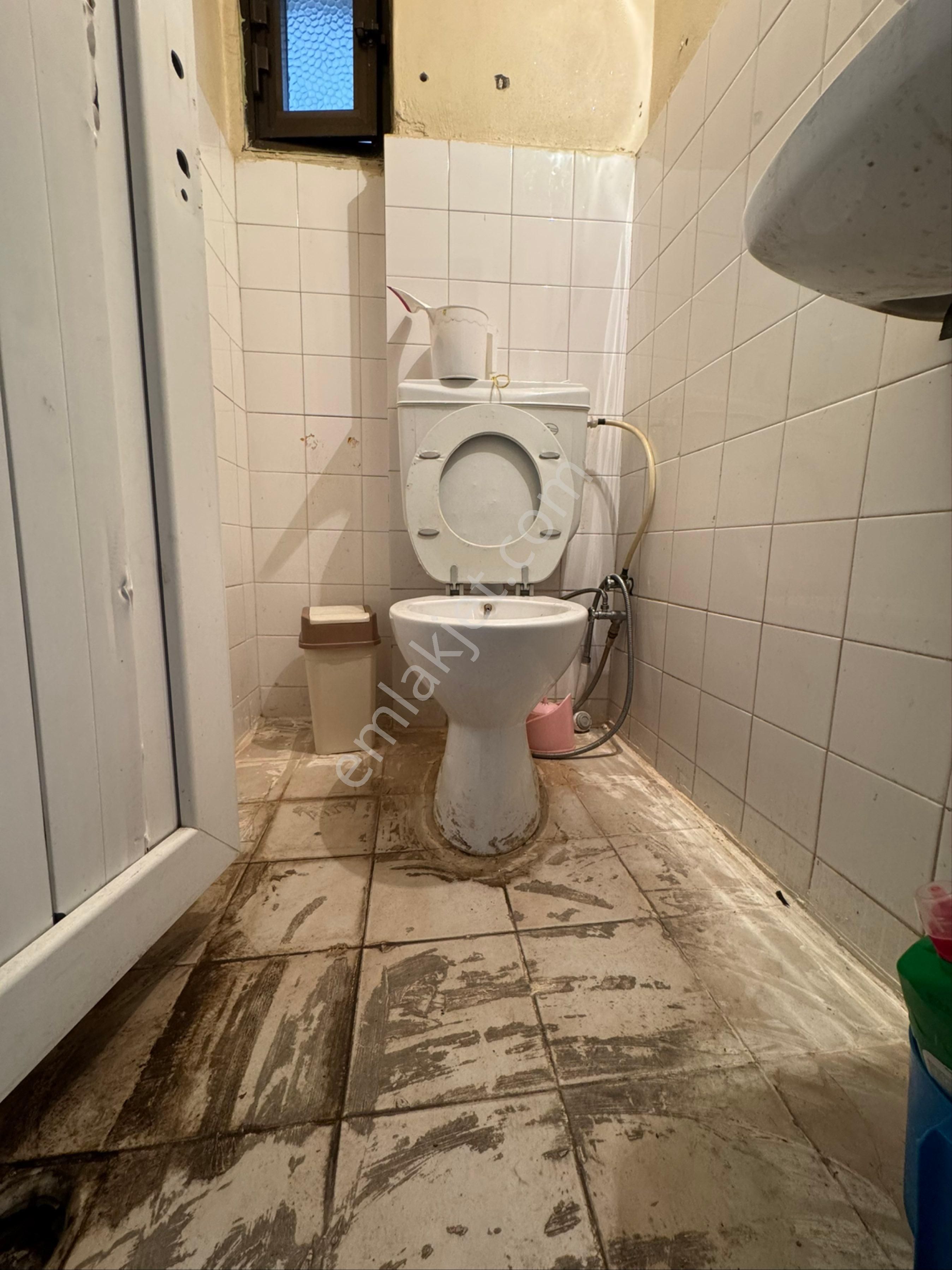 Akyüz Emlaktan Buca Adnan Kahveci Caddesi Kiralık 35 M2 Dükkan - Görsel 21