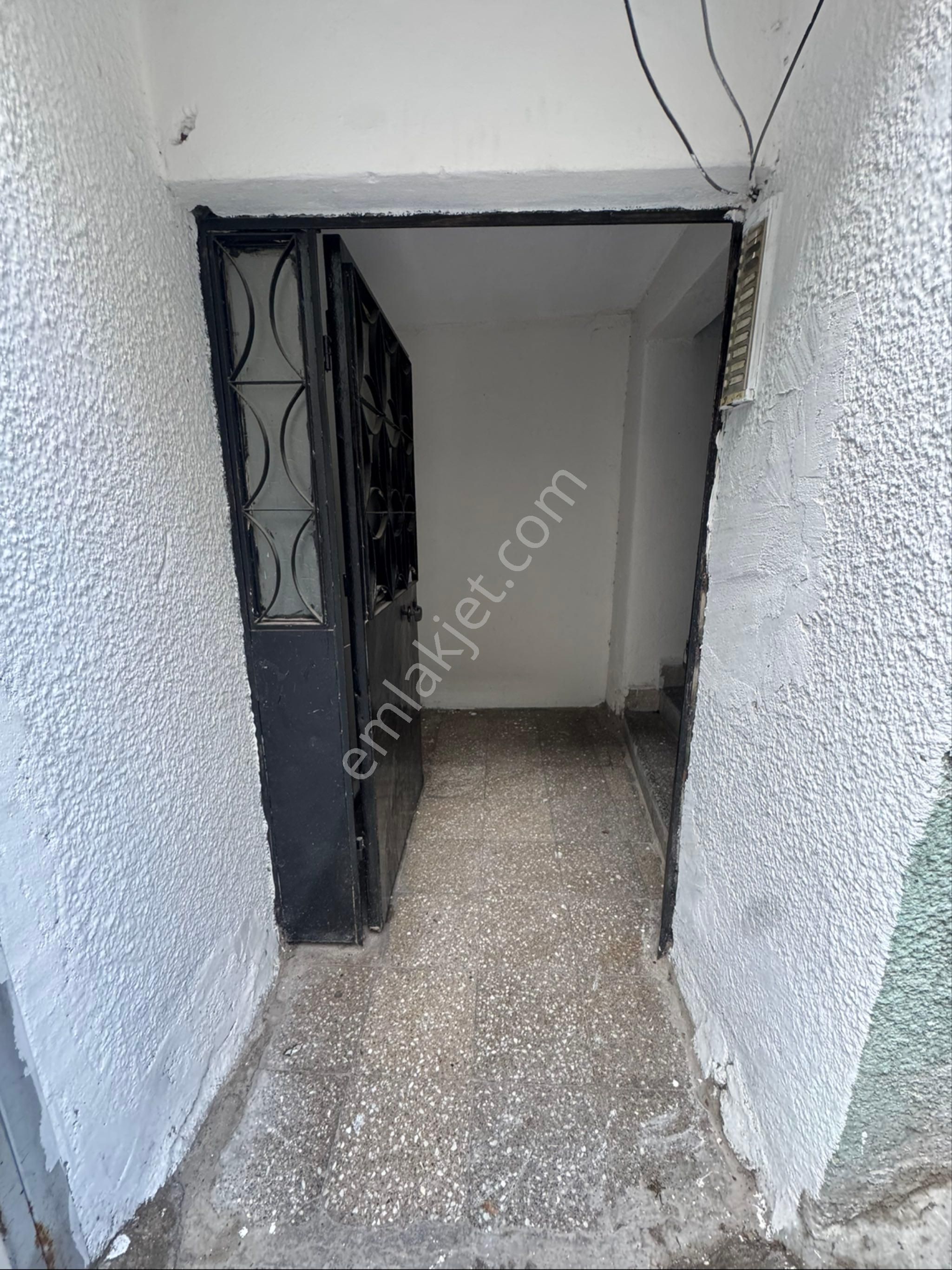 Gümüşpala Çarşıda 200m2 Kiralik Depo - Görsel 9