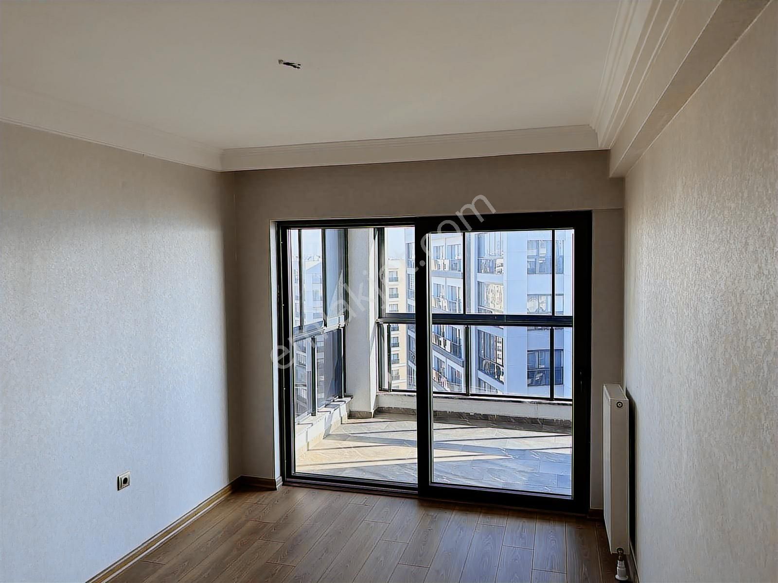 Mevaşehirde Peyzaj Manzaralı Satılık 3+1 Daire - Görsel 11