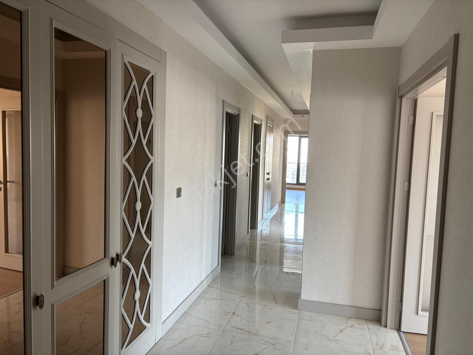 Mevaşehirde 21.katta Peyzaj Manzaralı Satılık 3+1 Daire - Görsel 3