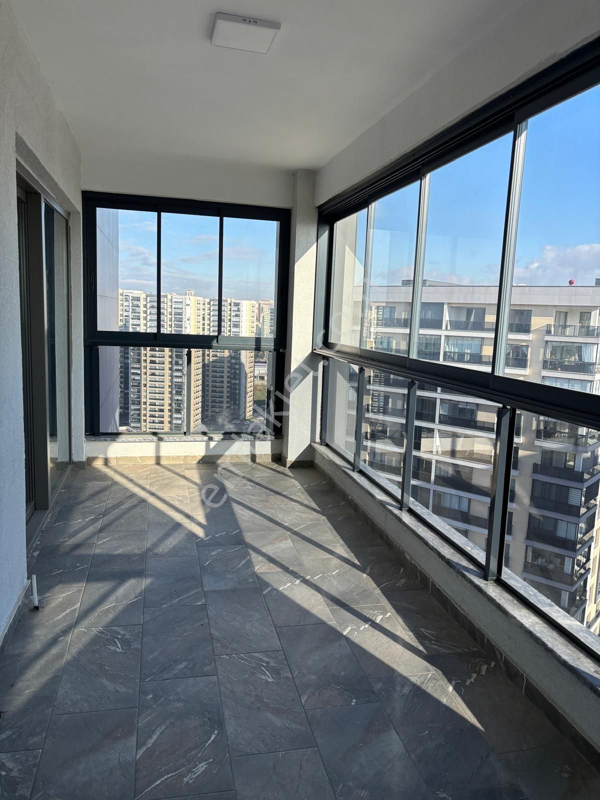 Mevaşehirde 21.katta Peyzaj Manzaralı Satılık 3+1 Daire - Görsel 6