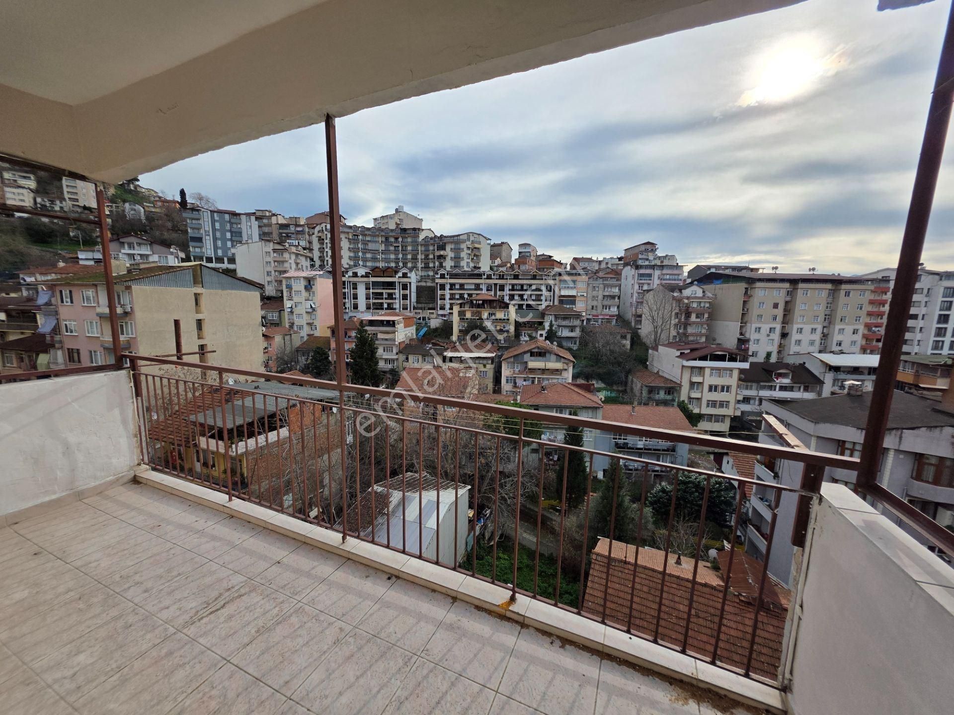 Altın Emlak' Tan Orduevi Arkası 3+1 Deniz Manzaralı Kiralık Daire - Görsel 3